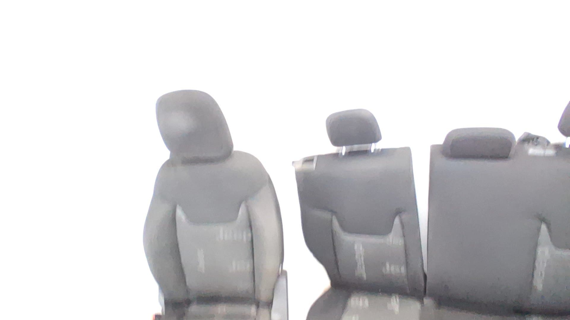 Juego asientos completo JEEP RENEGADE 2
