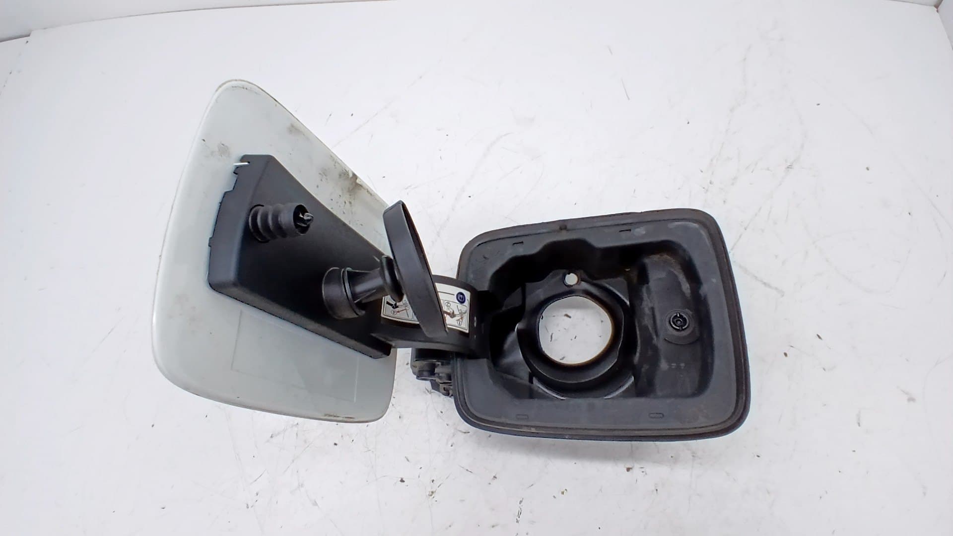 Tapa exterior combustible JEEP RENEGADE 3