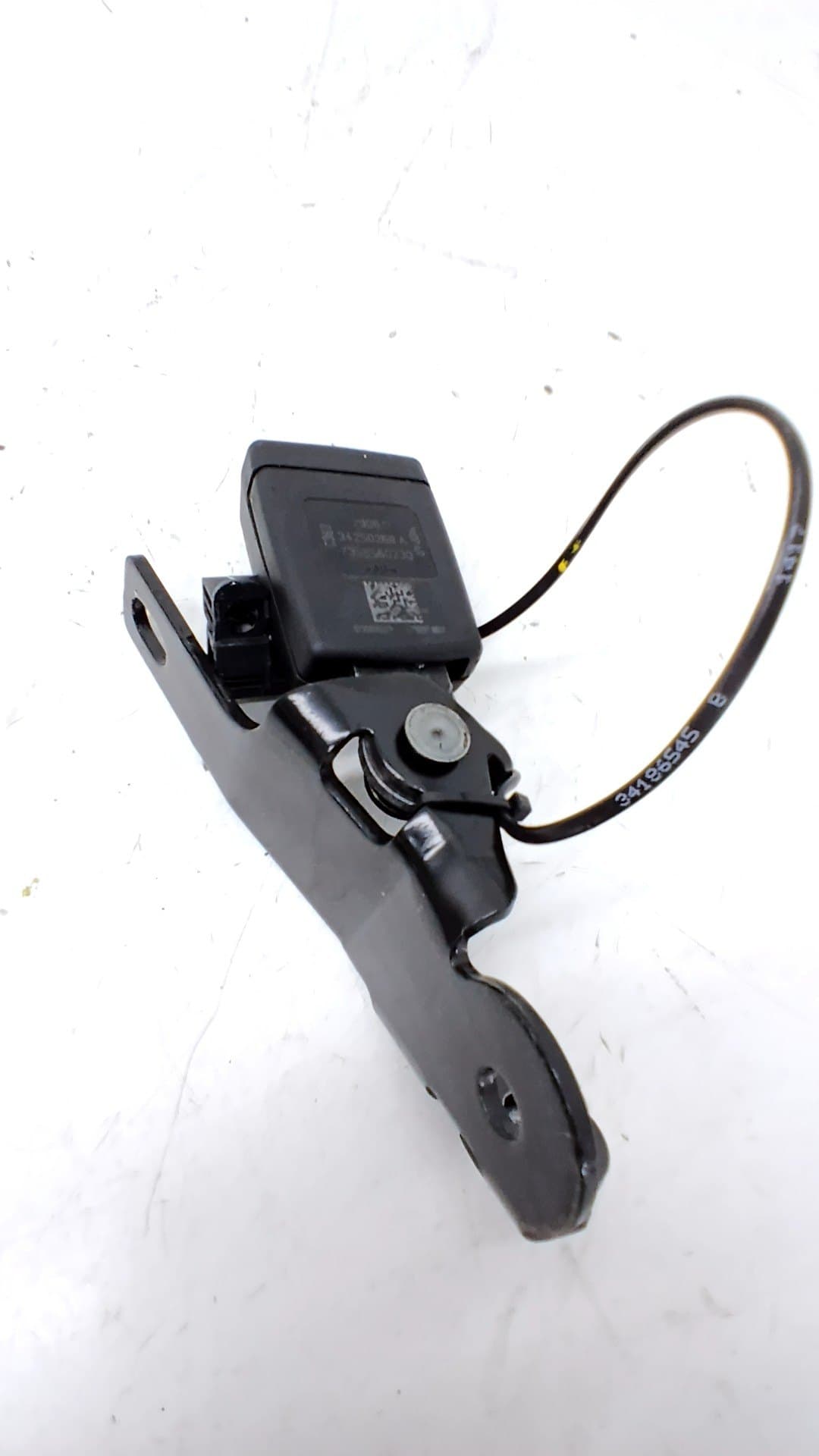 Enganche cinturon trasero izquierdo JEEP RENEGADE 3