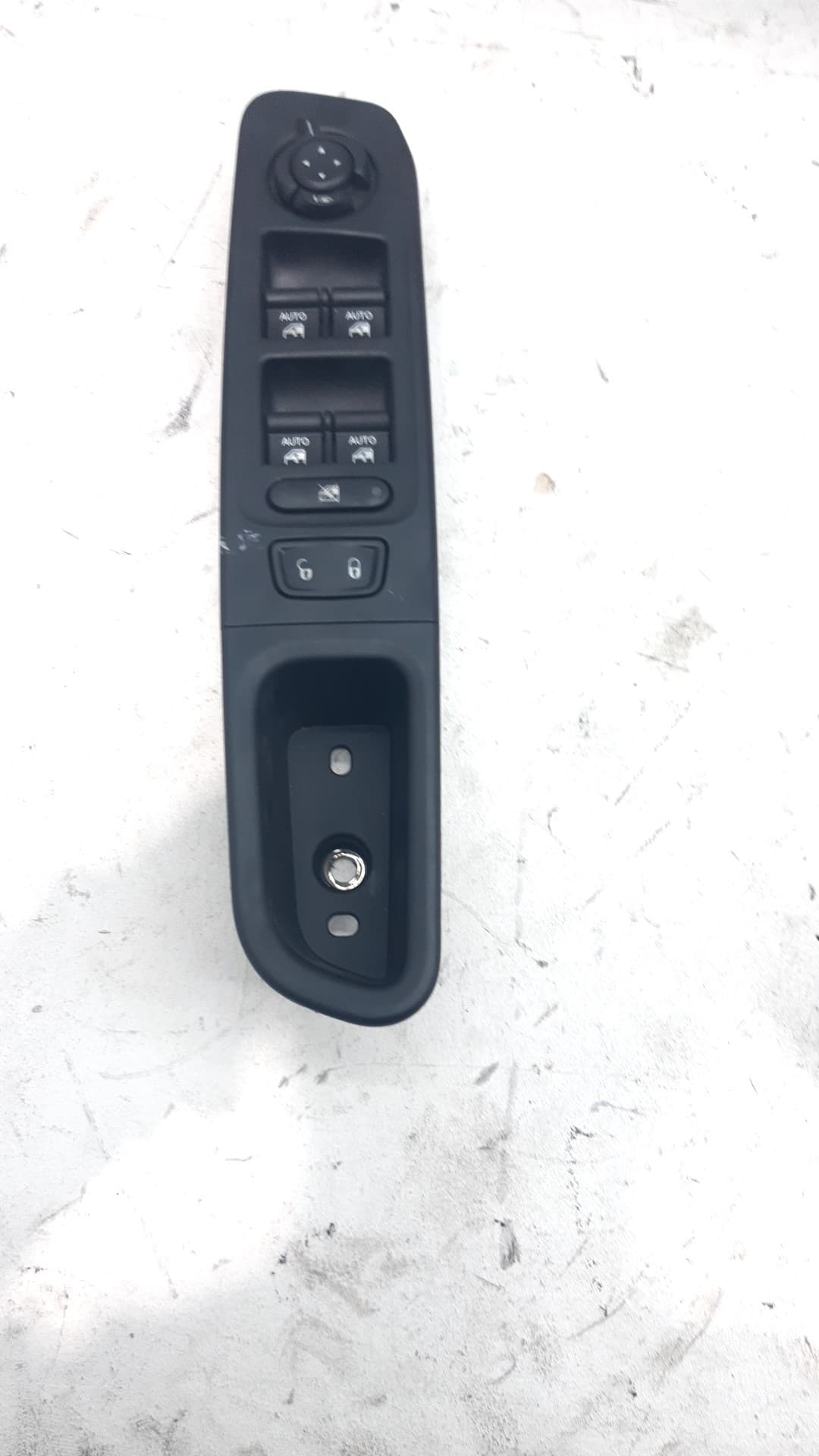 Mando elevalunas delantero izquierdo JEEP RENEGADE