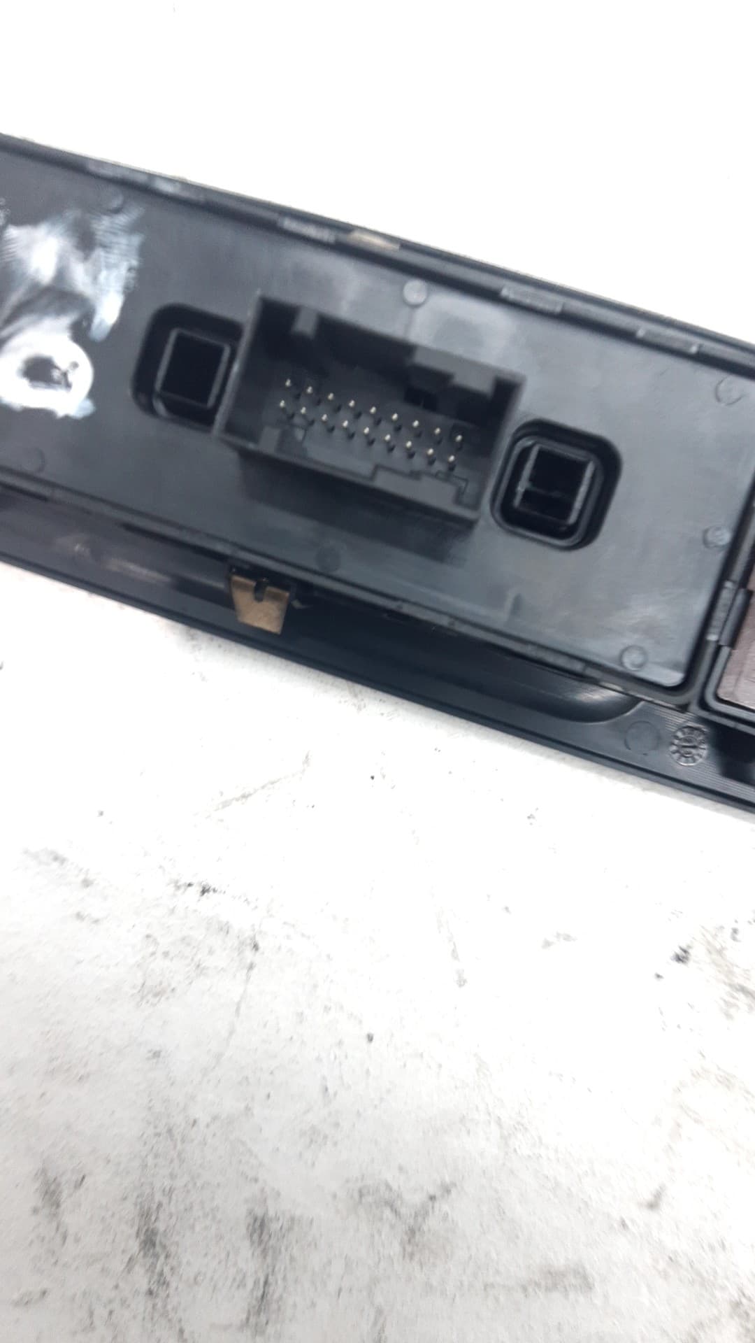 Mando elevalunas delantero izquierdo JEEP RENEGADE 2