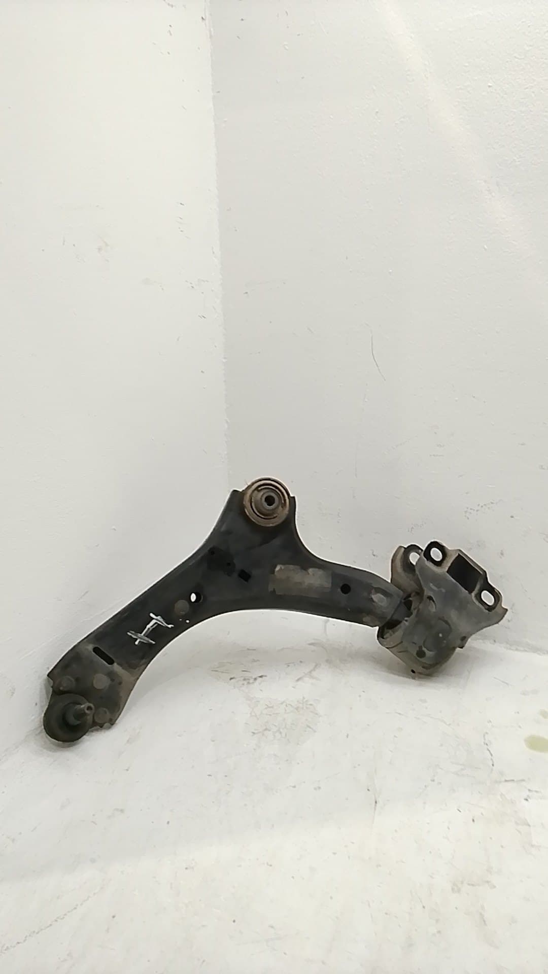 Brazo suspension inferior delantero izquierdo VOLVO S60 BERLINA