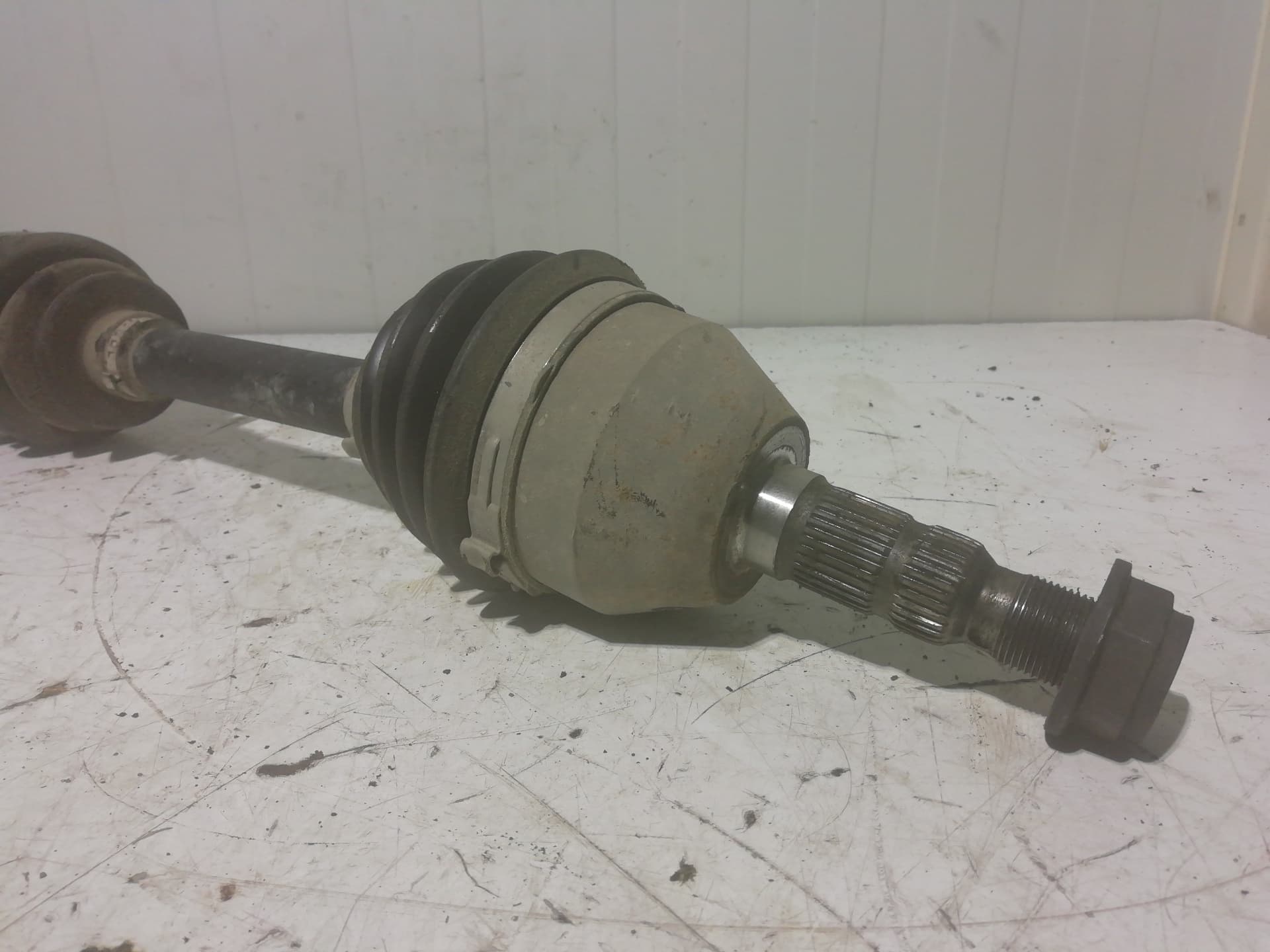 Transmision delantera izquierda OPEL ASTRA H BERLINA 4