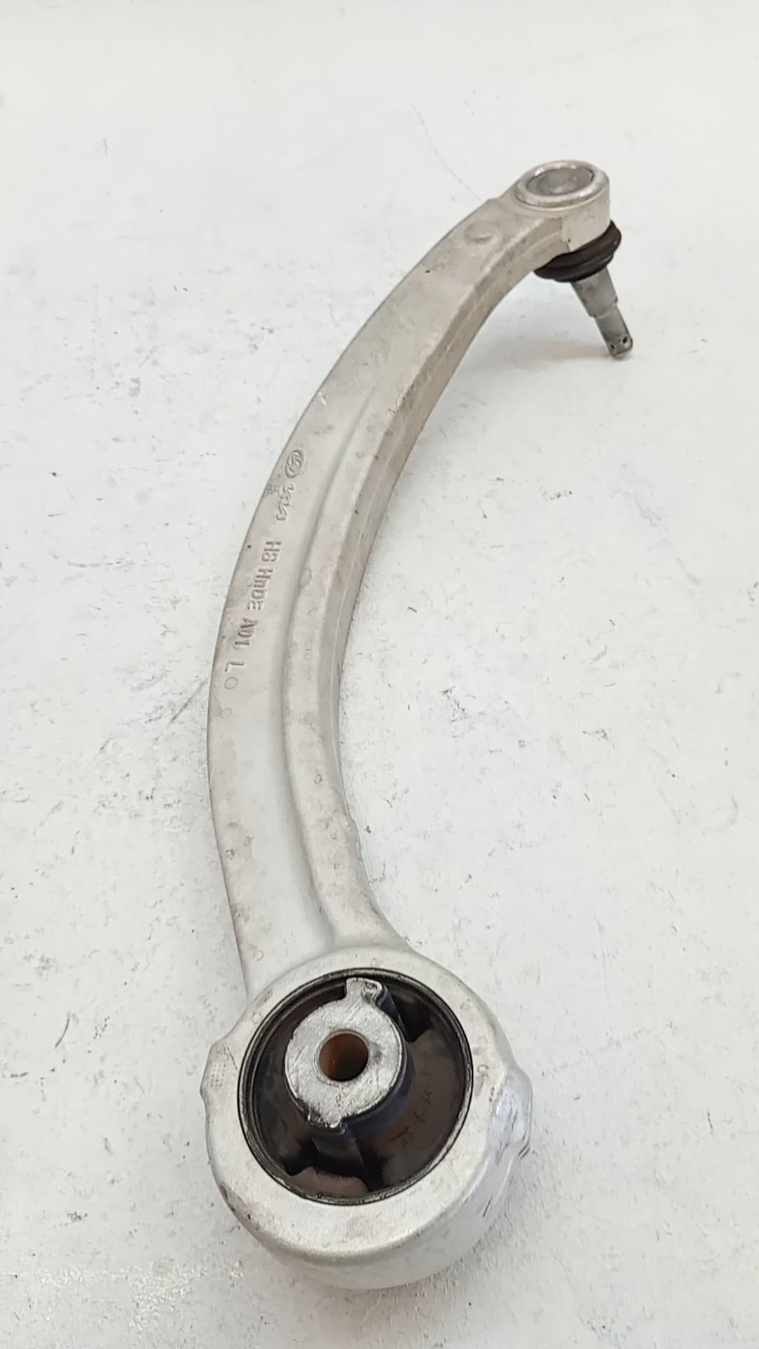 Brazo suspension superior delantero izquierdo KIA EV6 (CV) 3
