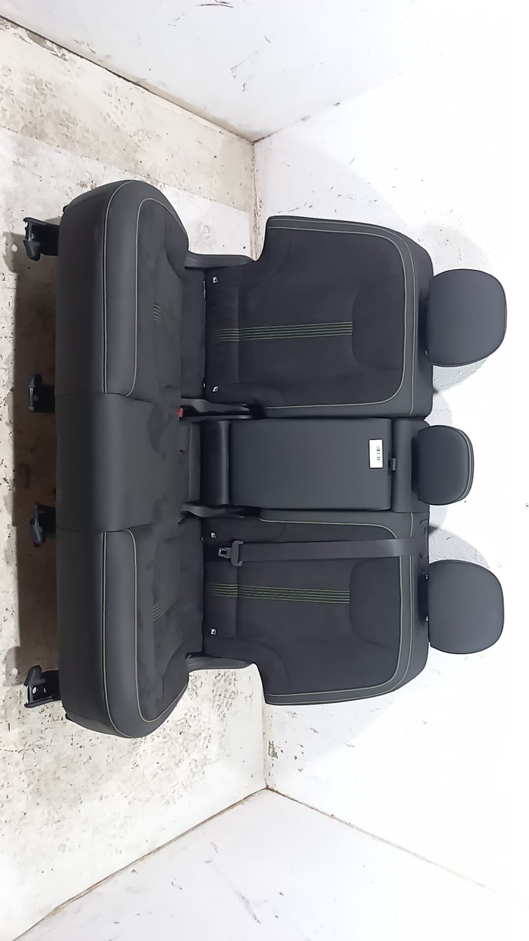 Cerradura asientos traseros KIA EV6 (CV) 4