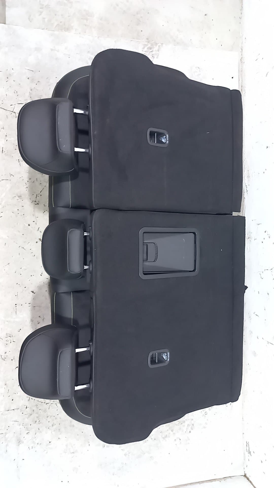 Cerradura asientos traseros KIA EV6 (CV)