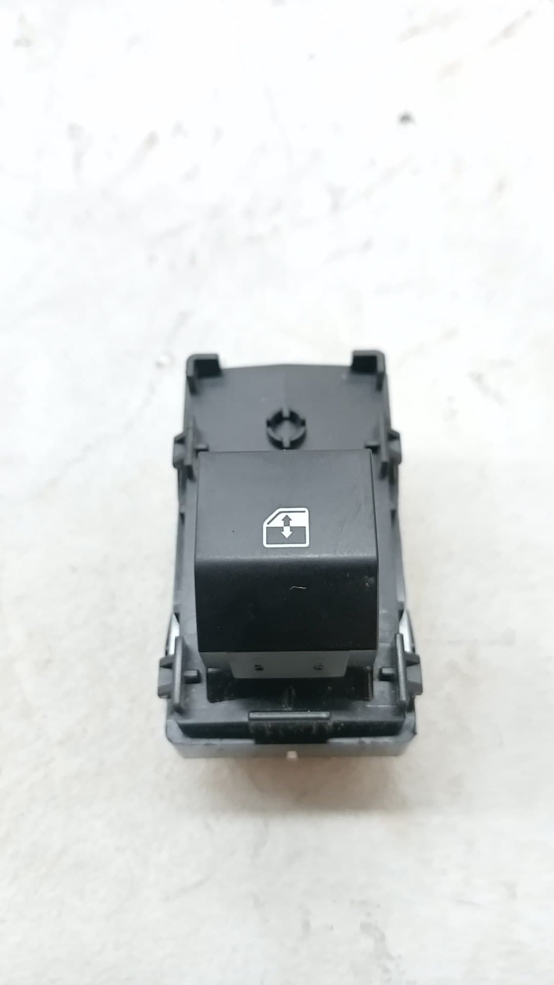 Mando elevalunas delantero derecho KIA EV6 (CV) 2