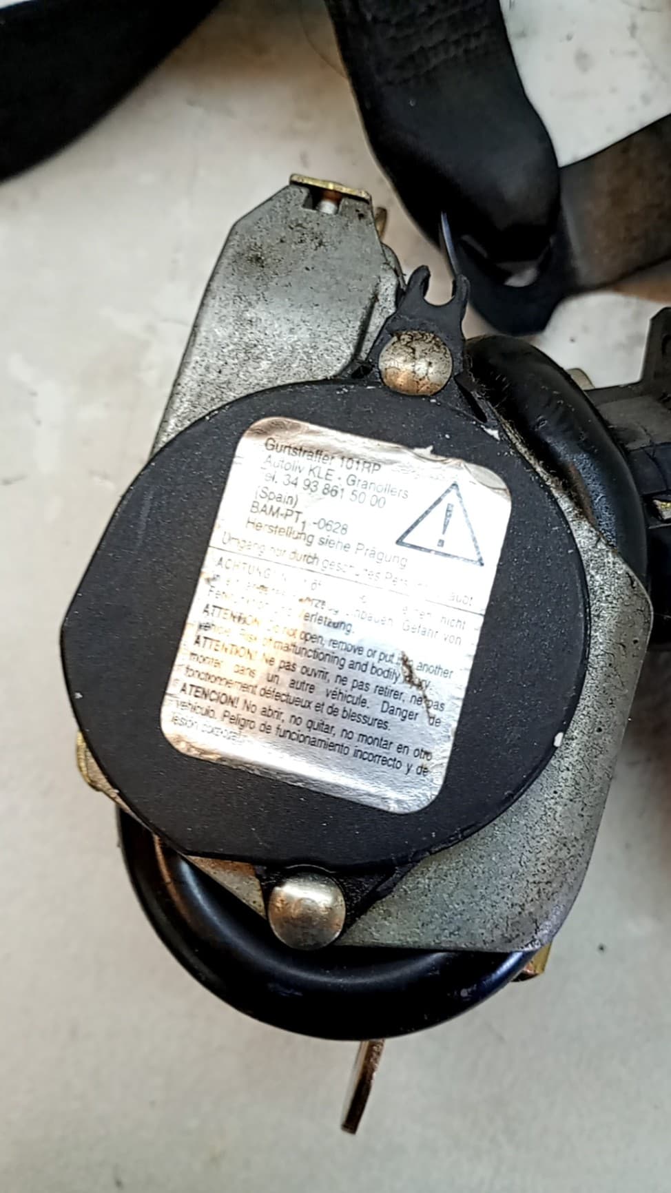 Cinturon seguridad delantero izquierdo SEAT IBIZA (6L1) 2