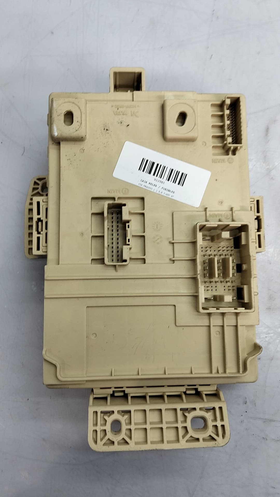 Caja reles / fusibles KIA PROCEED ( )