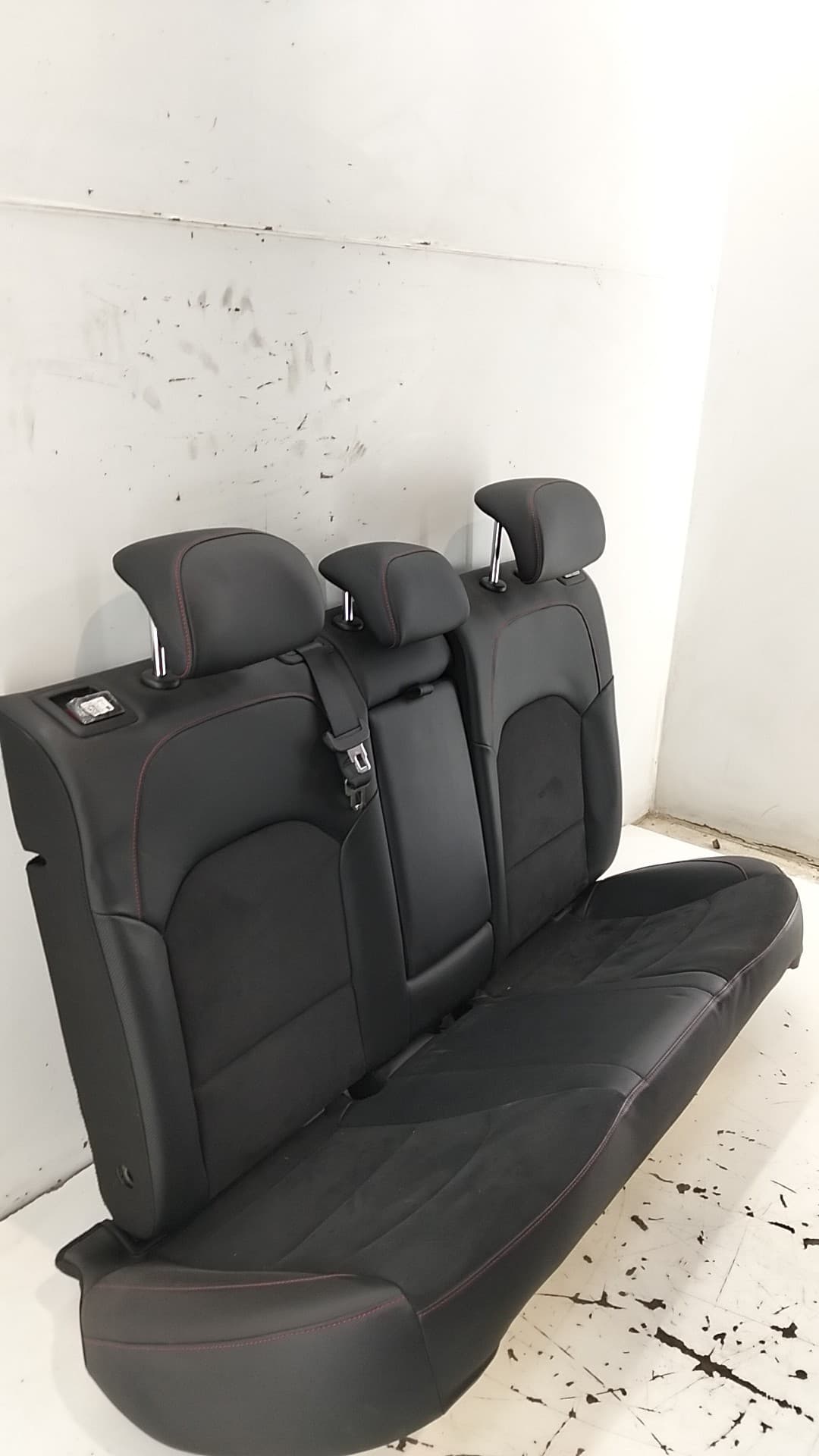Cerradura asientos traseros KIA PROCEED ( )