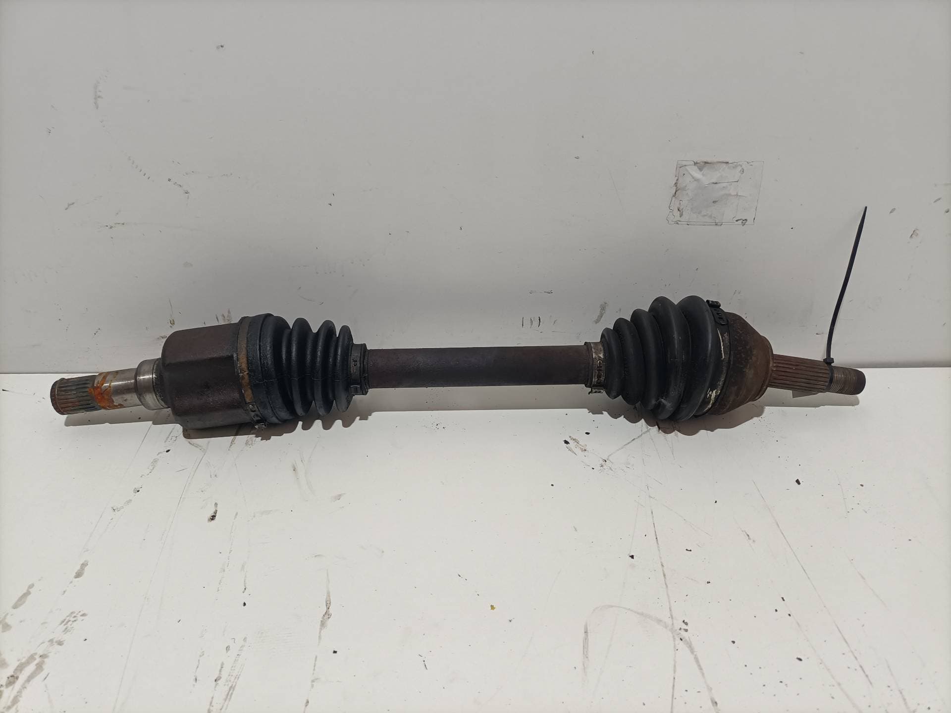 Transmision delantera izquierda FORD FOCUS BERLINA (CAK)