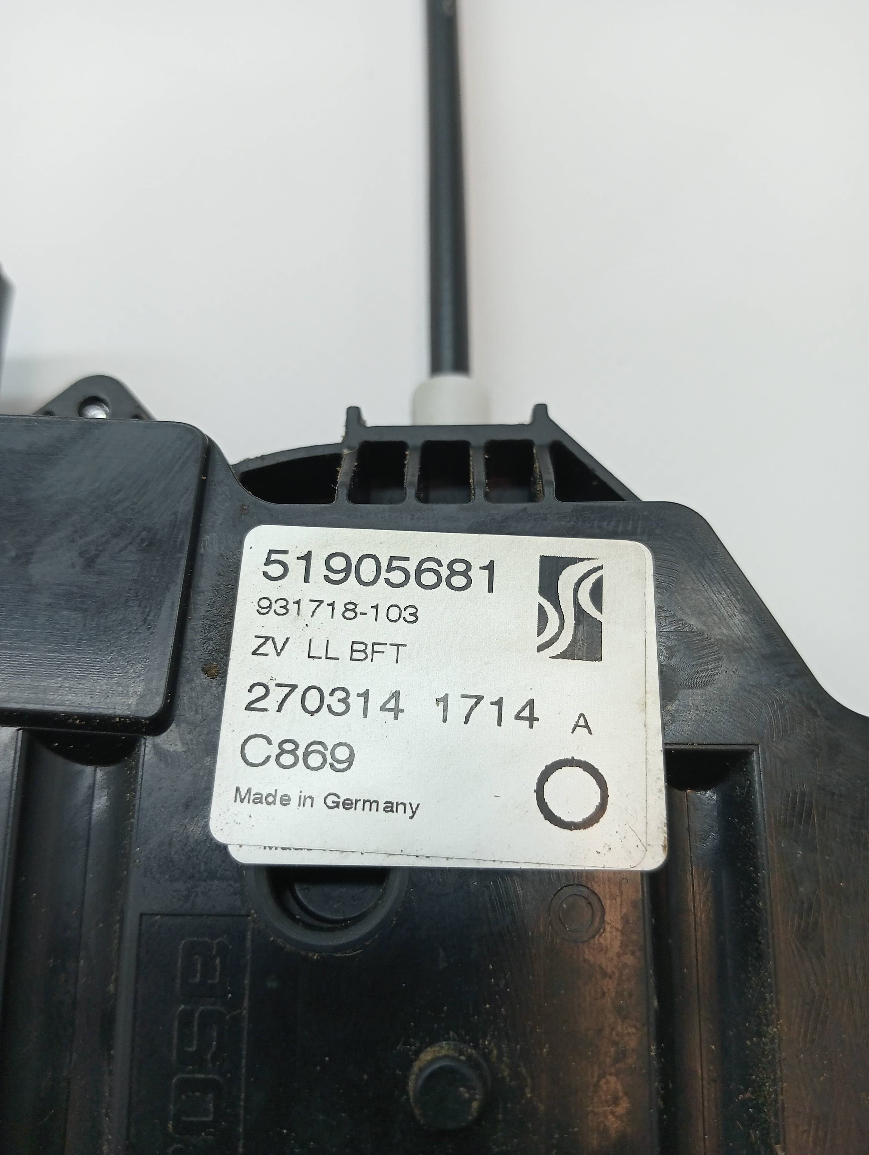 Cerradura puerta delantera derecha FIAT PUNTO (EVO) (199) 2