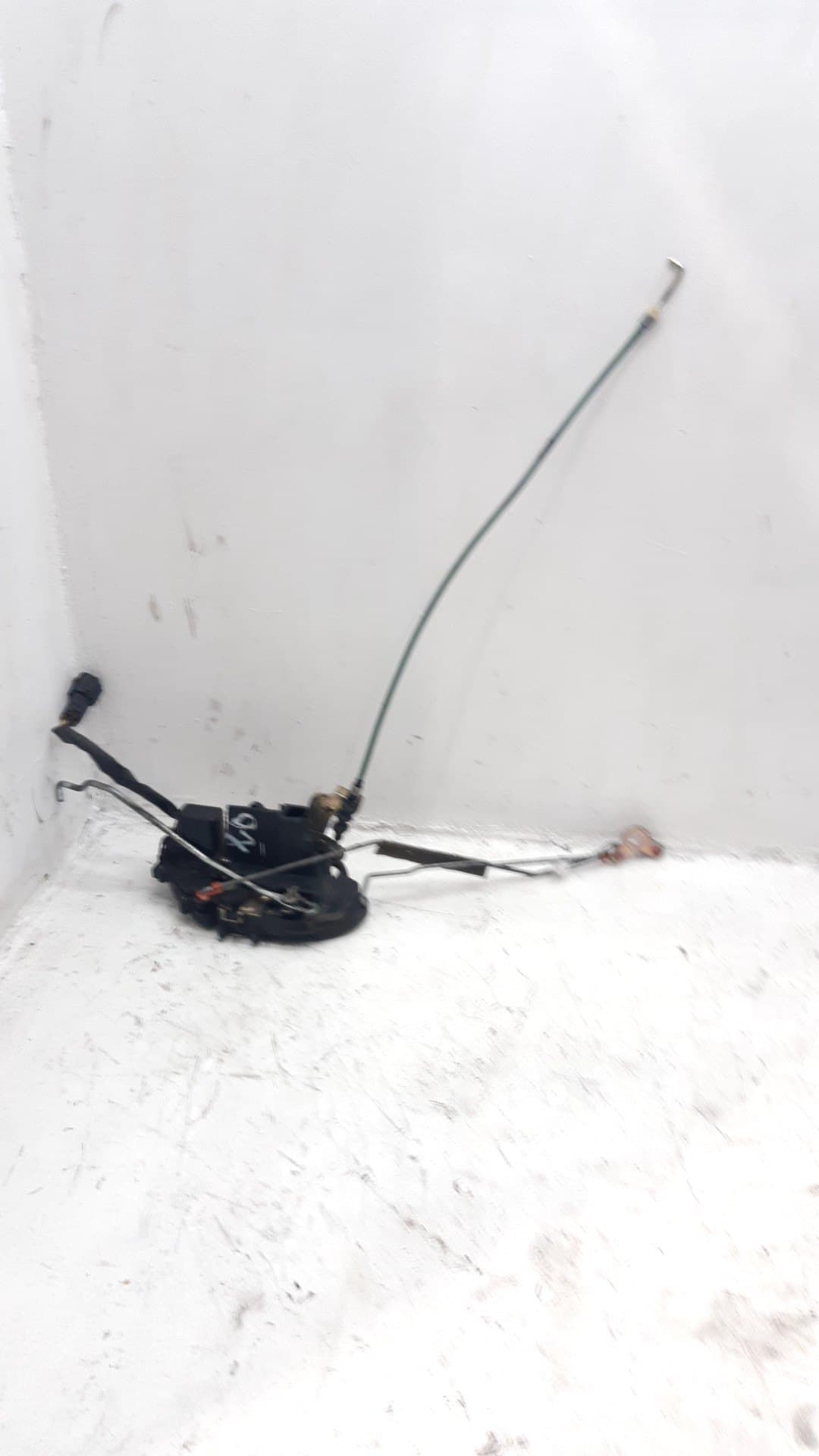 Cerradura puerta delantera izquierda KIA CARNIVAL