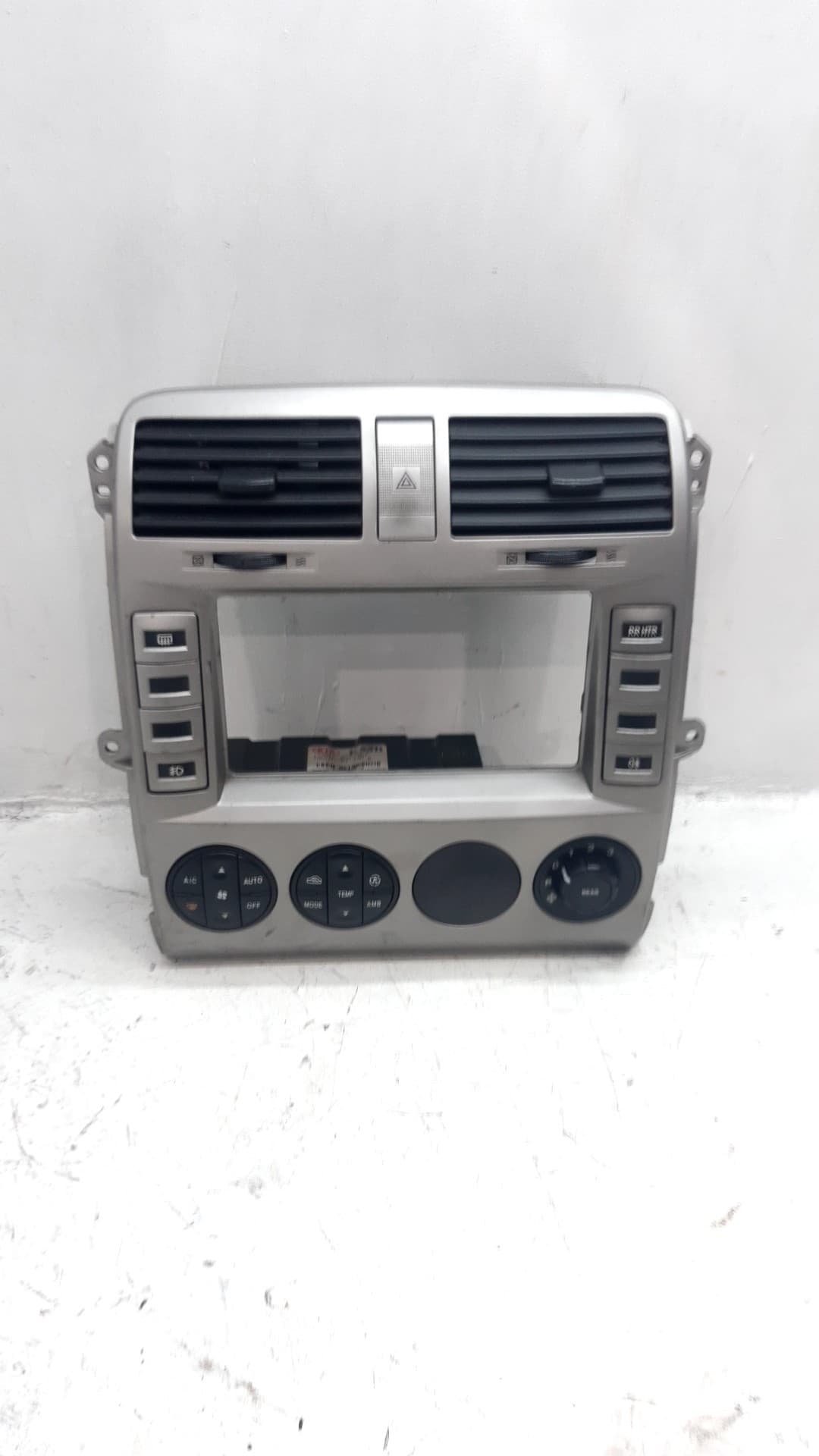 Consola central KIA CARNIVAL