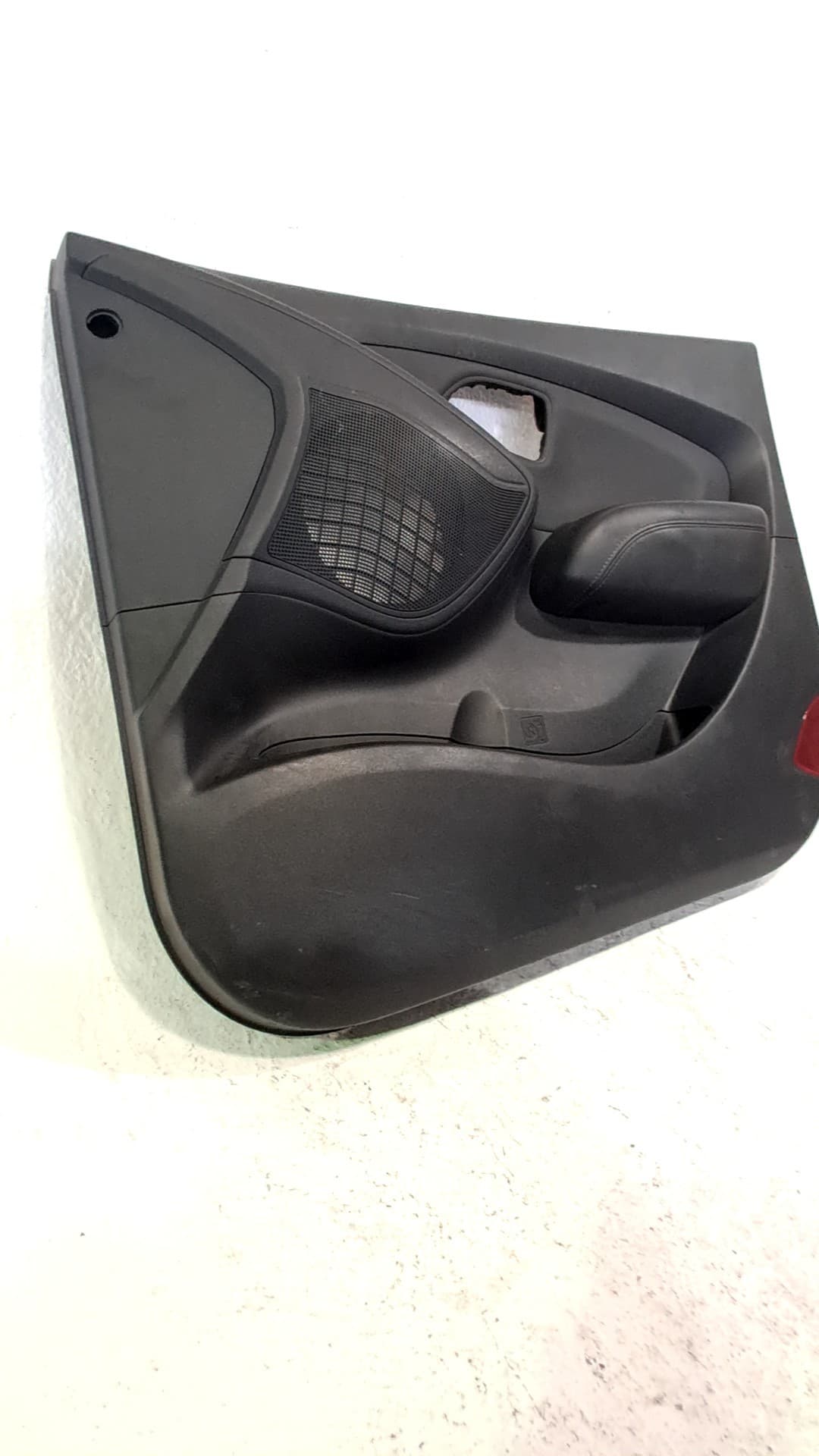 Guarnecido puerta delantera derecha HYUNDAI IX35 3