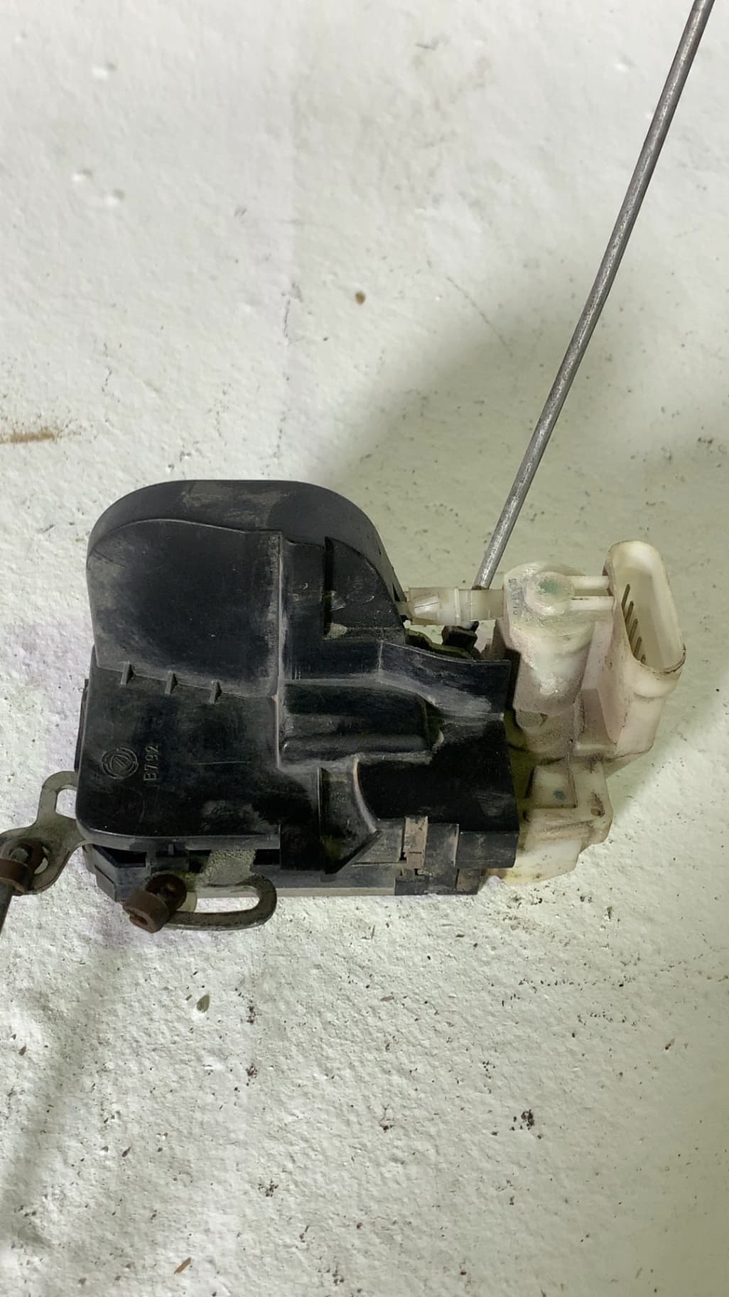 Cerradura puerta delantera derecha ALFA ROMEO GT (125) 4
