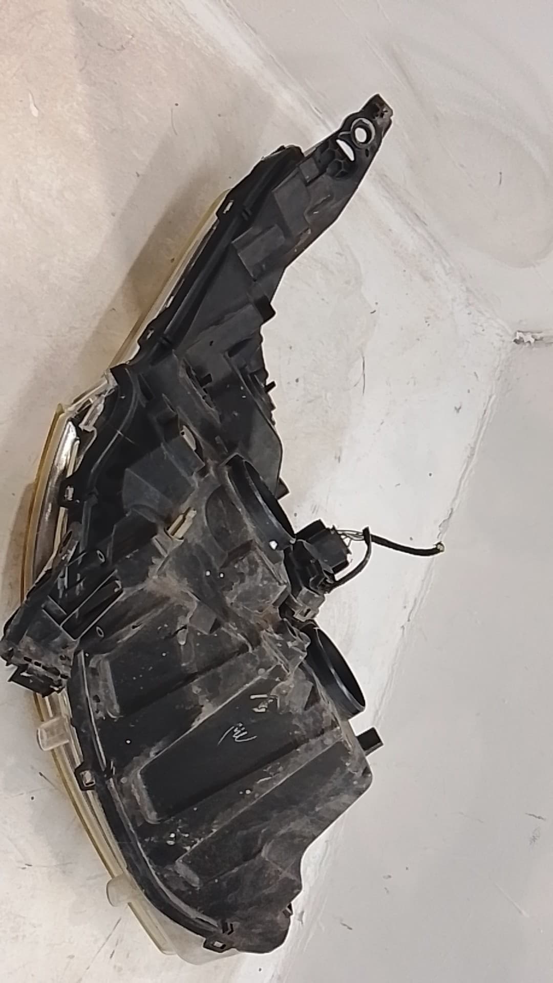 Faro izquierdo PEUGEOT 208 2