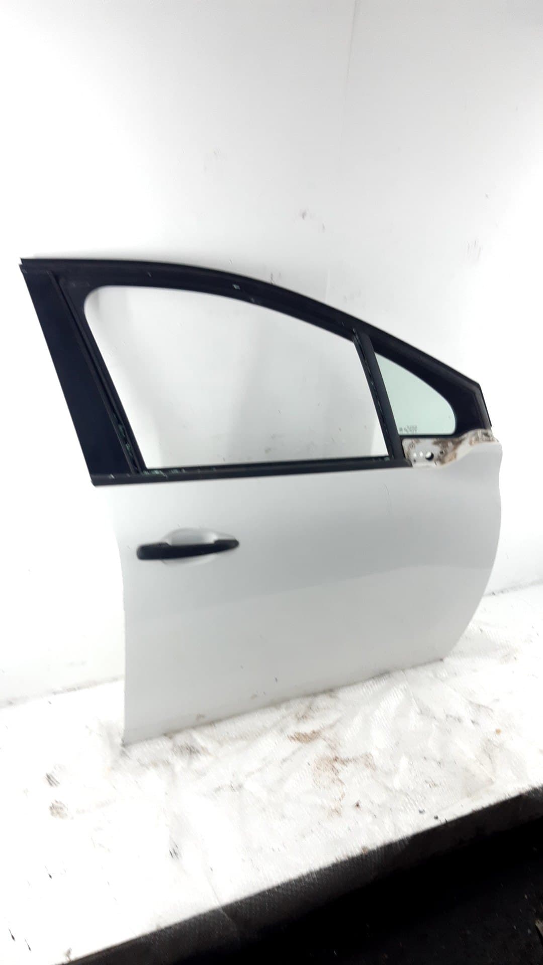 Puerta delantera derecha PEUGEOT 208