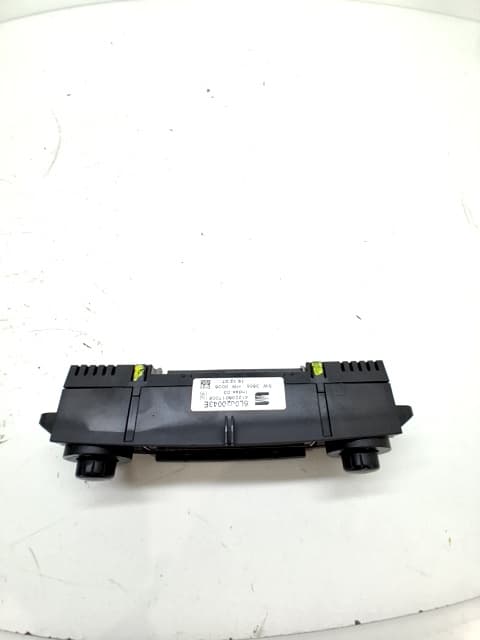 Mando climatizador SEAT IBIZA (6L1) 3