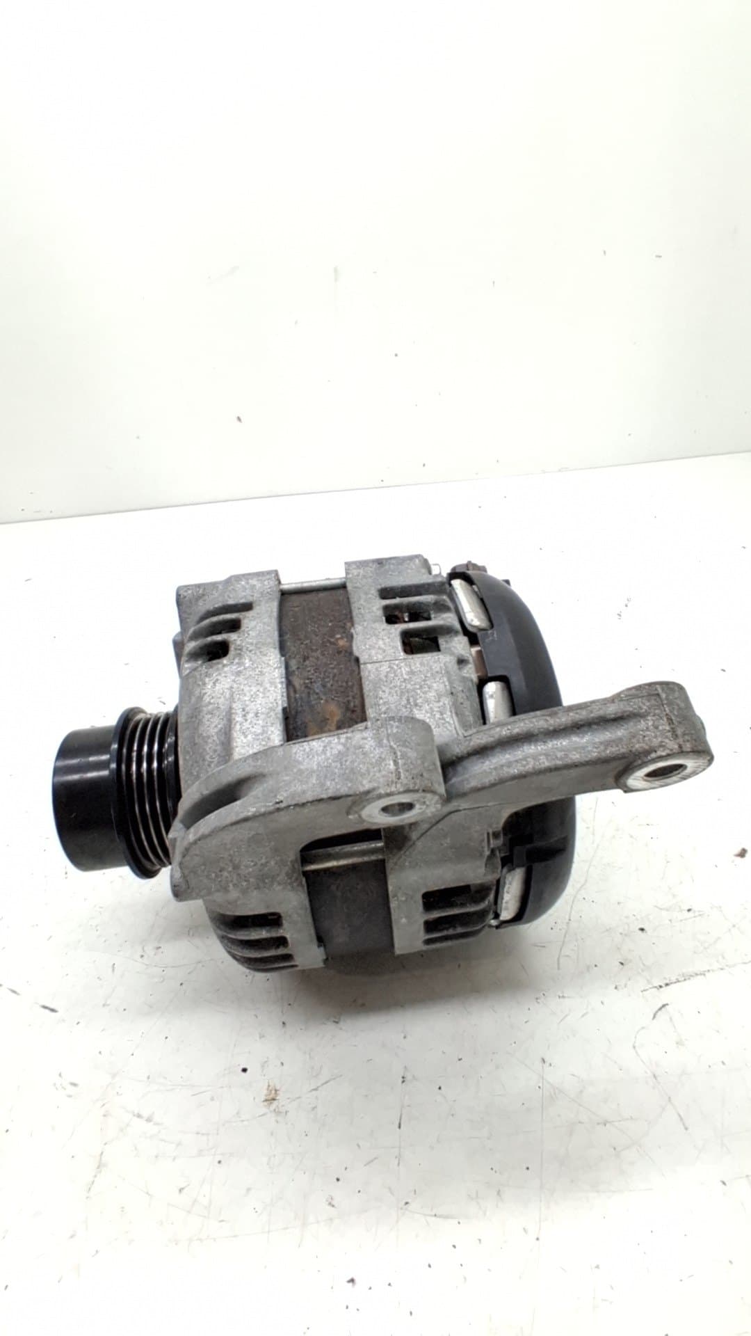 Alternador FORD MUSTANG