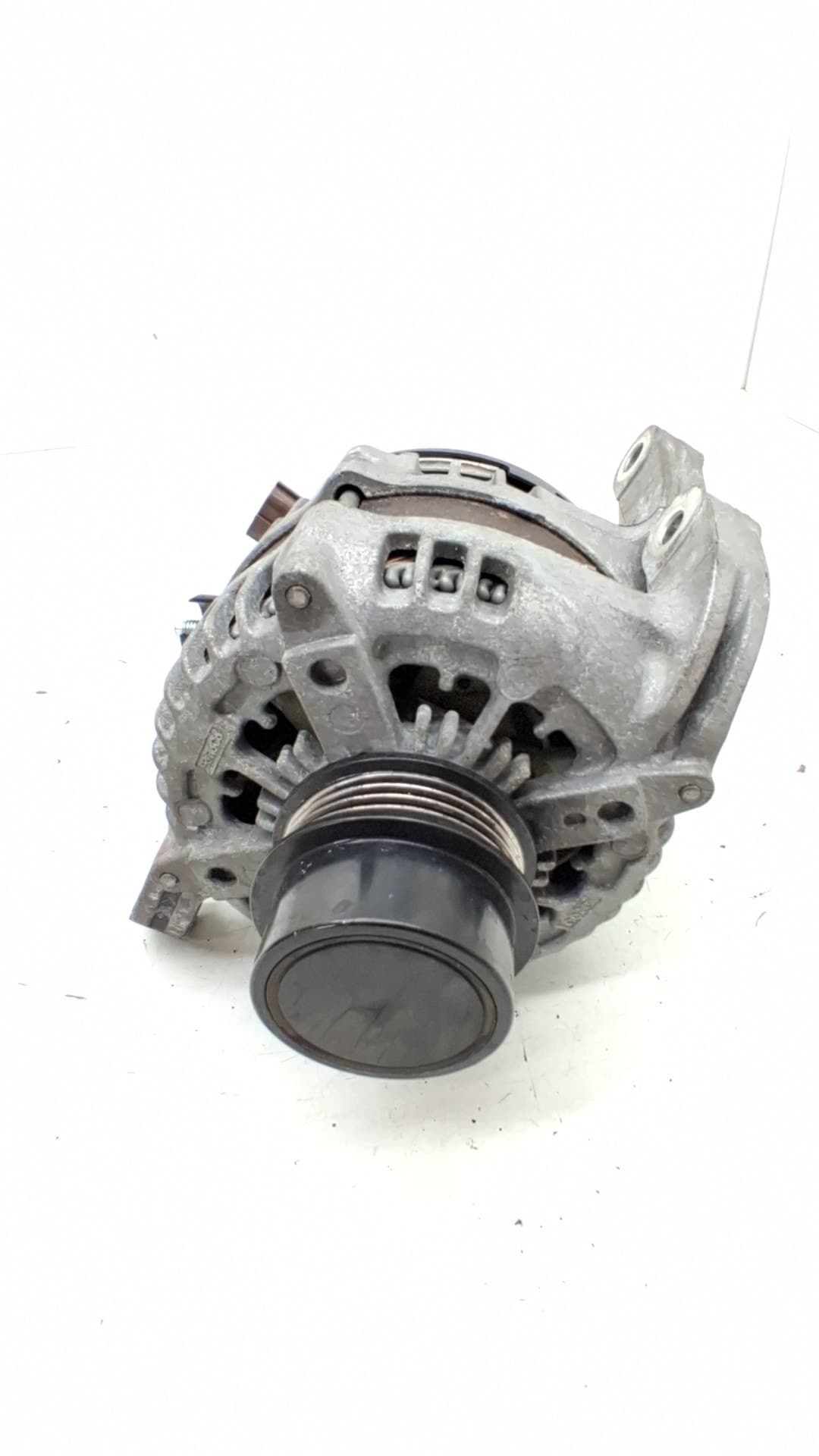 Alternador FORD MUSTANG 2
