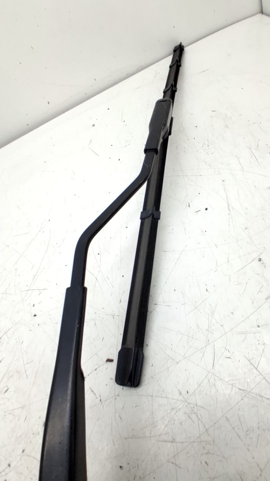 Brazo limpia delantero derecho FORD MUSTANG 3