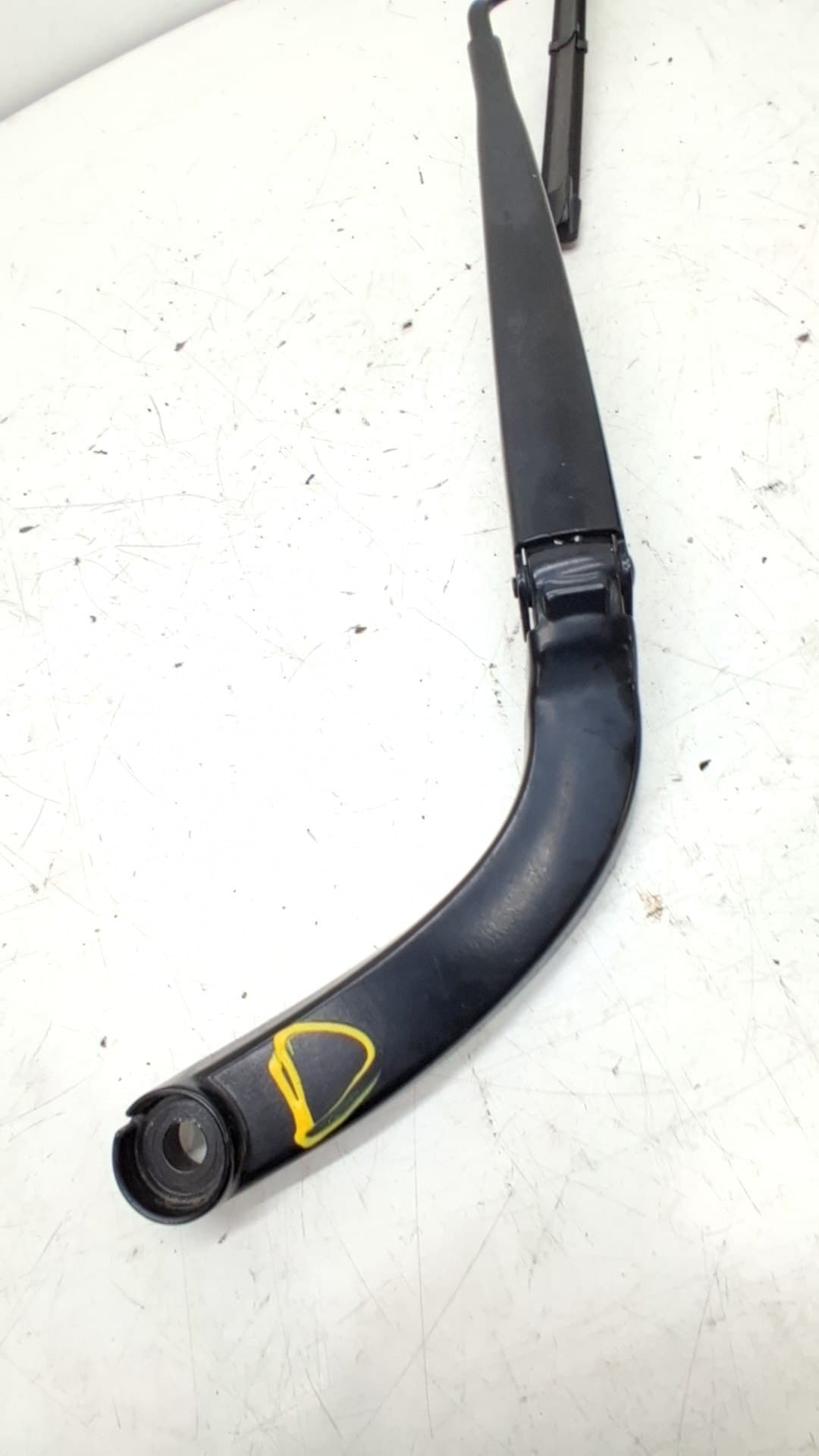 Brazo limpia delantero derecho FORD MUSTANG 2