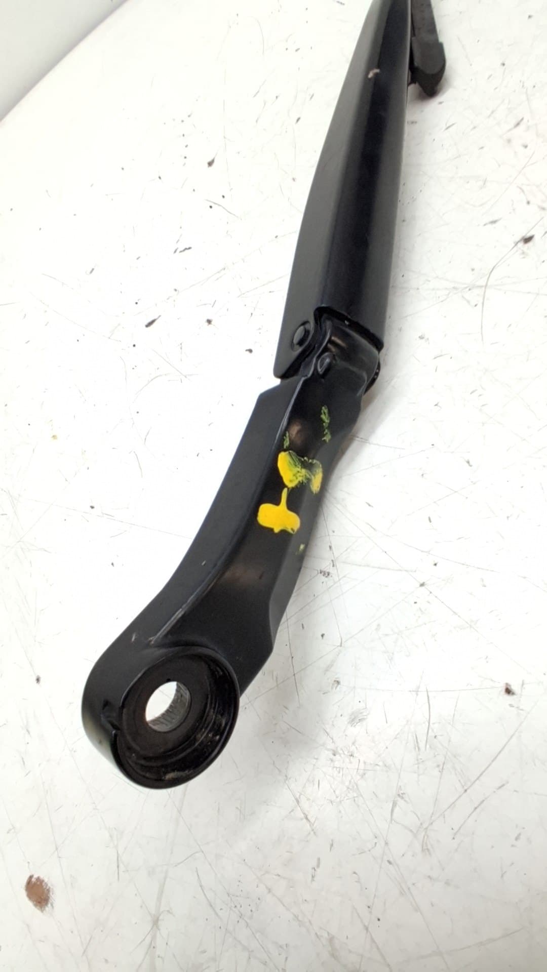 Brazo limpia delantero izquierdo FORD MUSTANG 4
