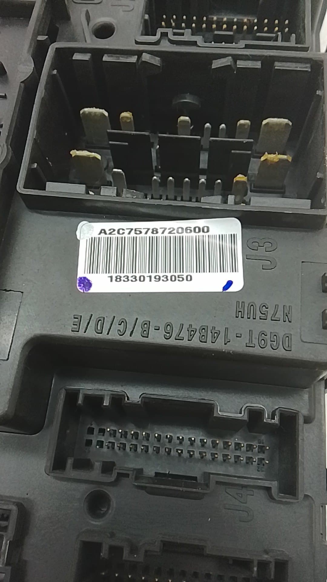 Recambio FORD MUSTANG ref. JR3T15604 4