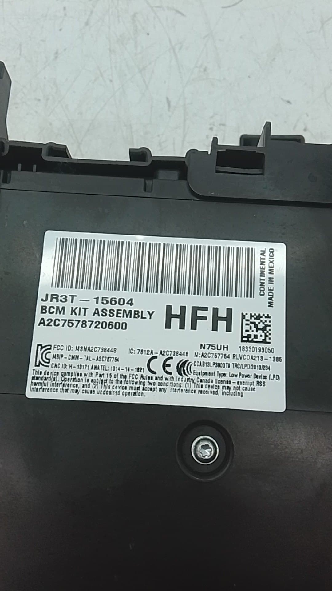 Recambio FORD MUSTANG ref. JR3T15604 2