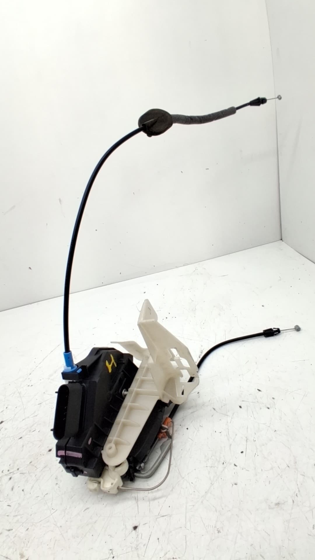 Cerradura puerta delantera izquierda FORD MUSTANG