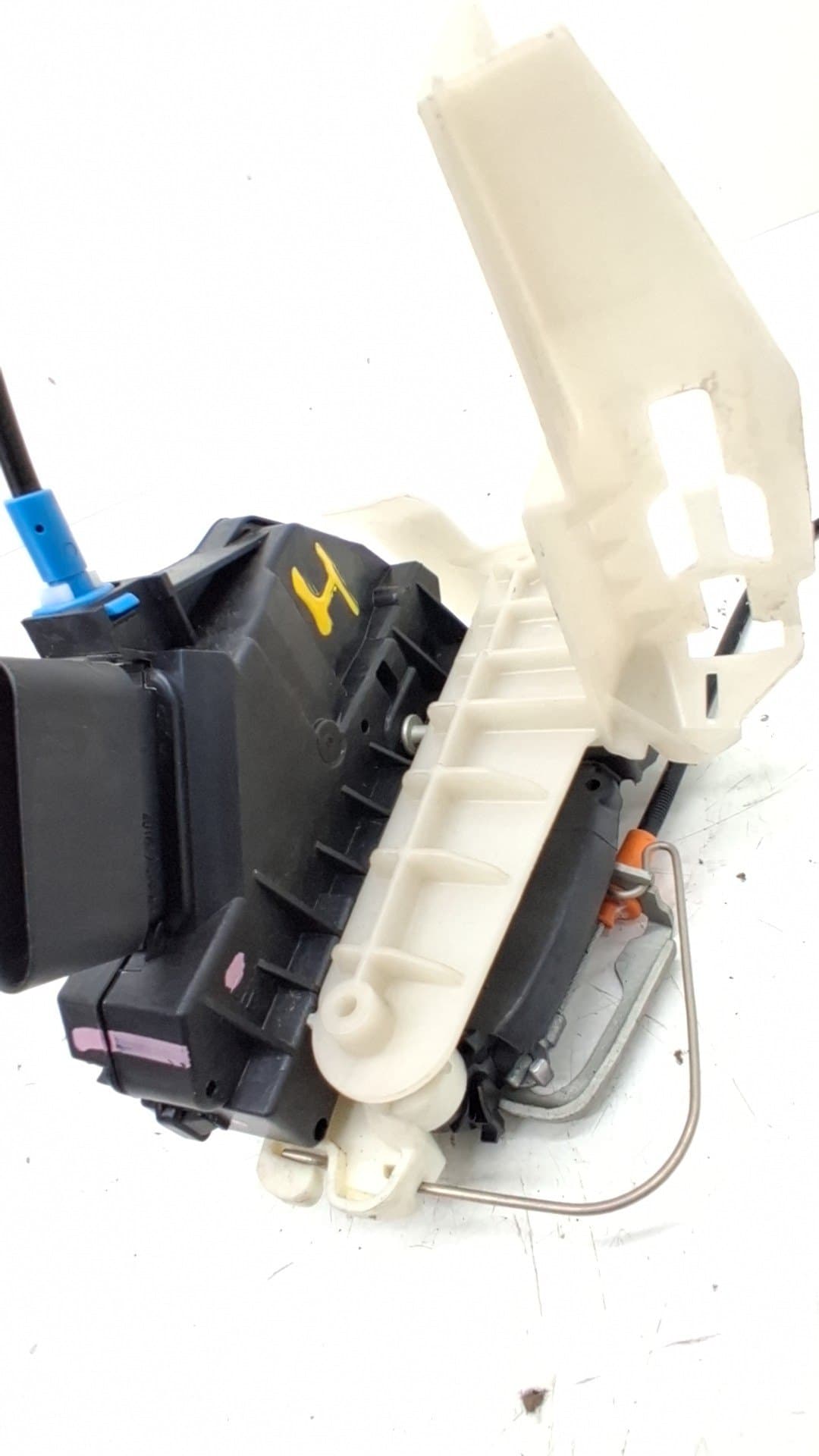 Cerradura puerta delantera izquierda FORD MUSTANG 4