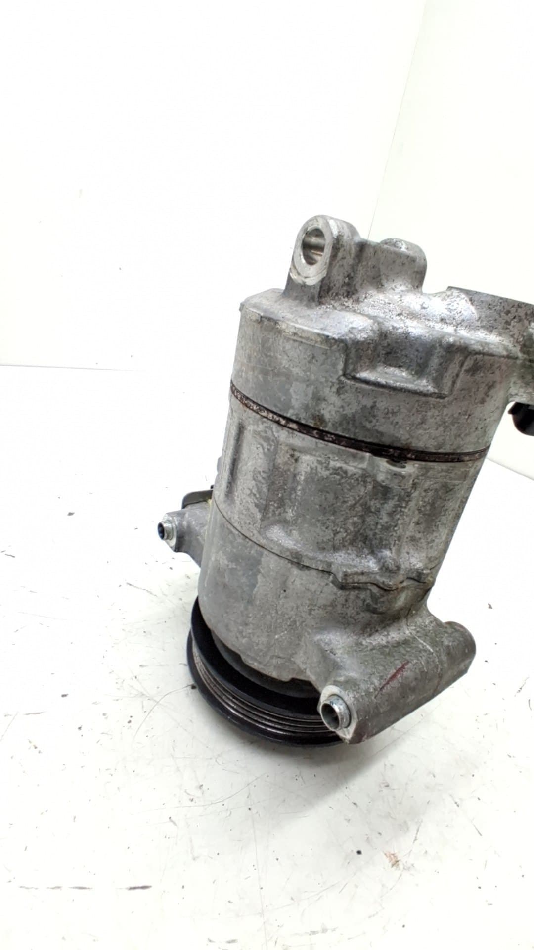 Recambio FORD MUSTANG ref. GR3B19D629GD 2