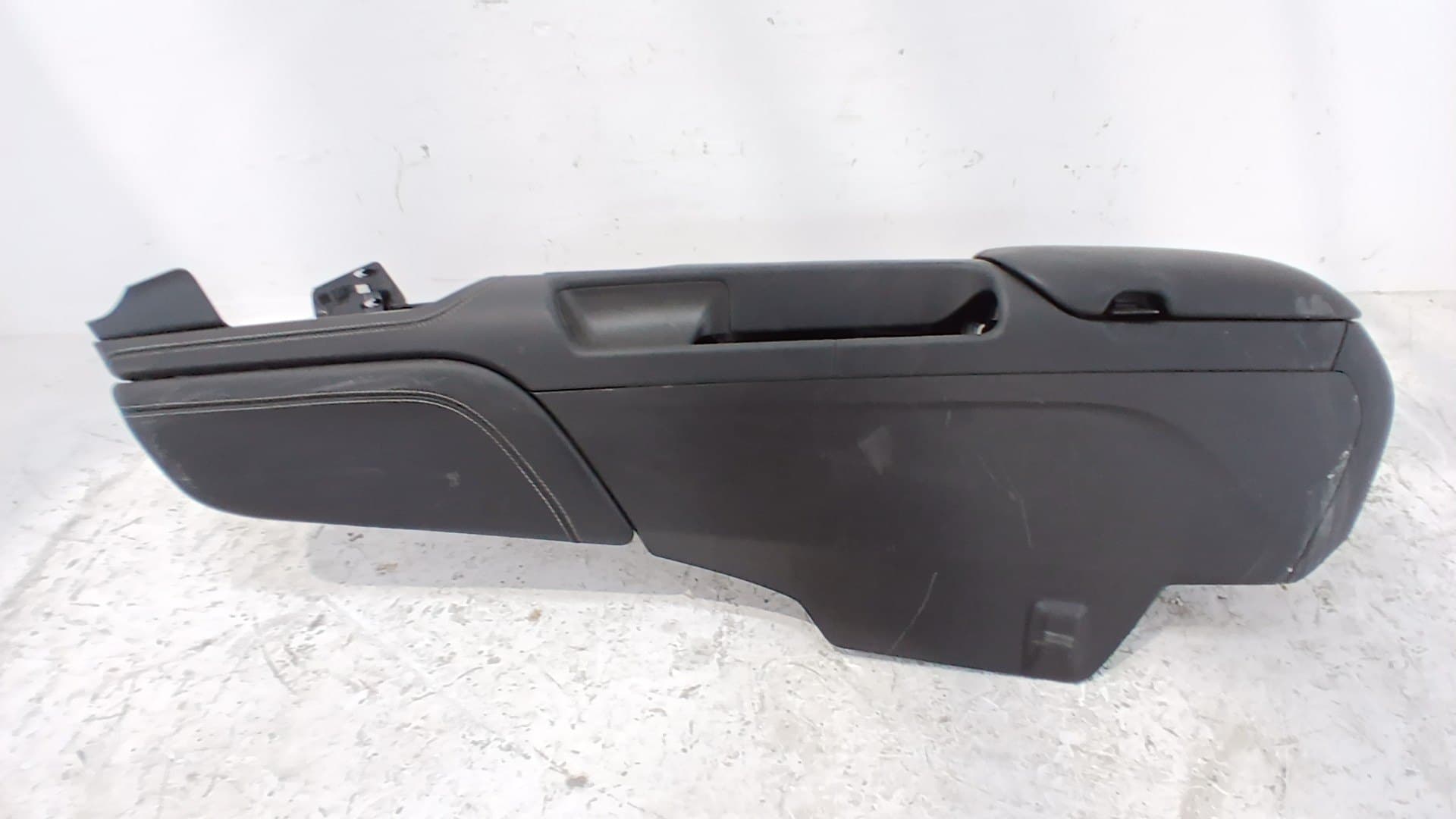 Consola central FORD MUSTANG 4
