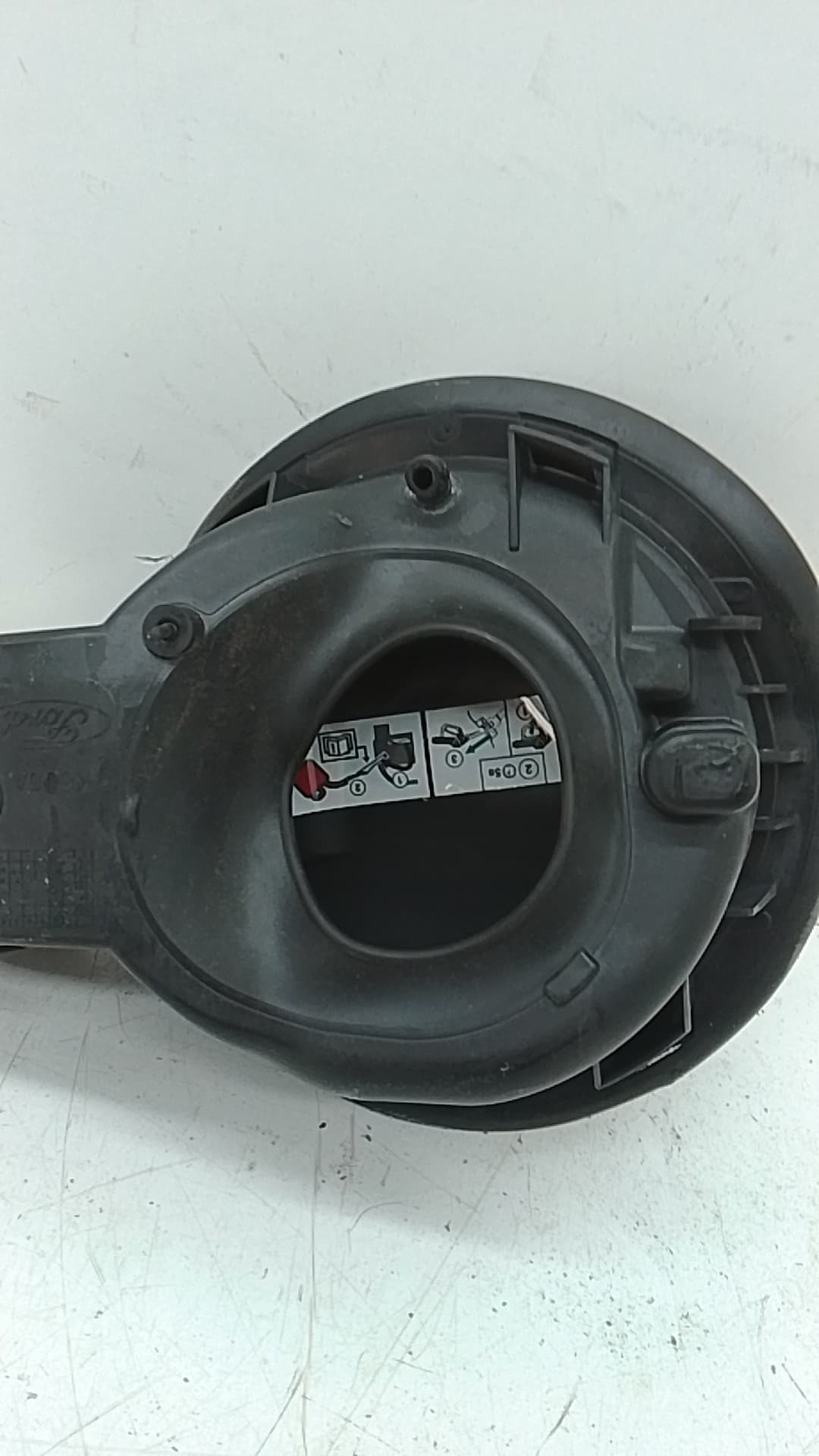 Tapa exterior combustible FORD MUSTANG 3