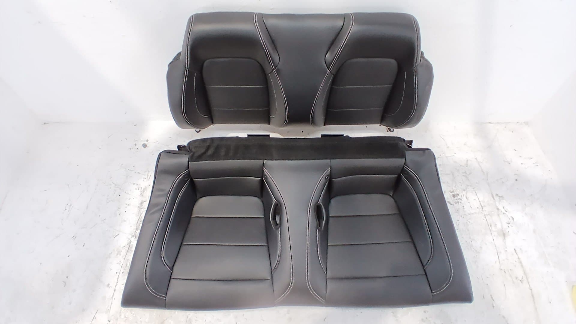 Cerradura asientos traseros FORD MUSTANG