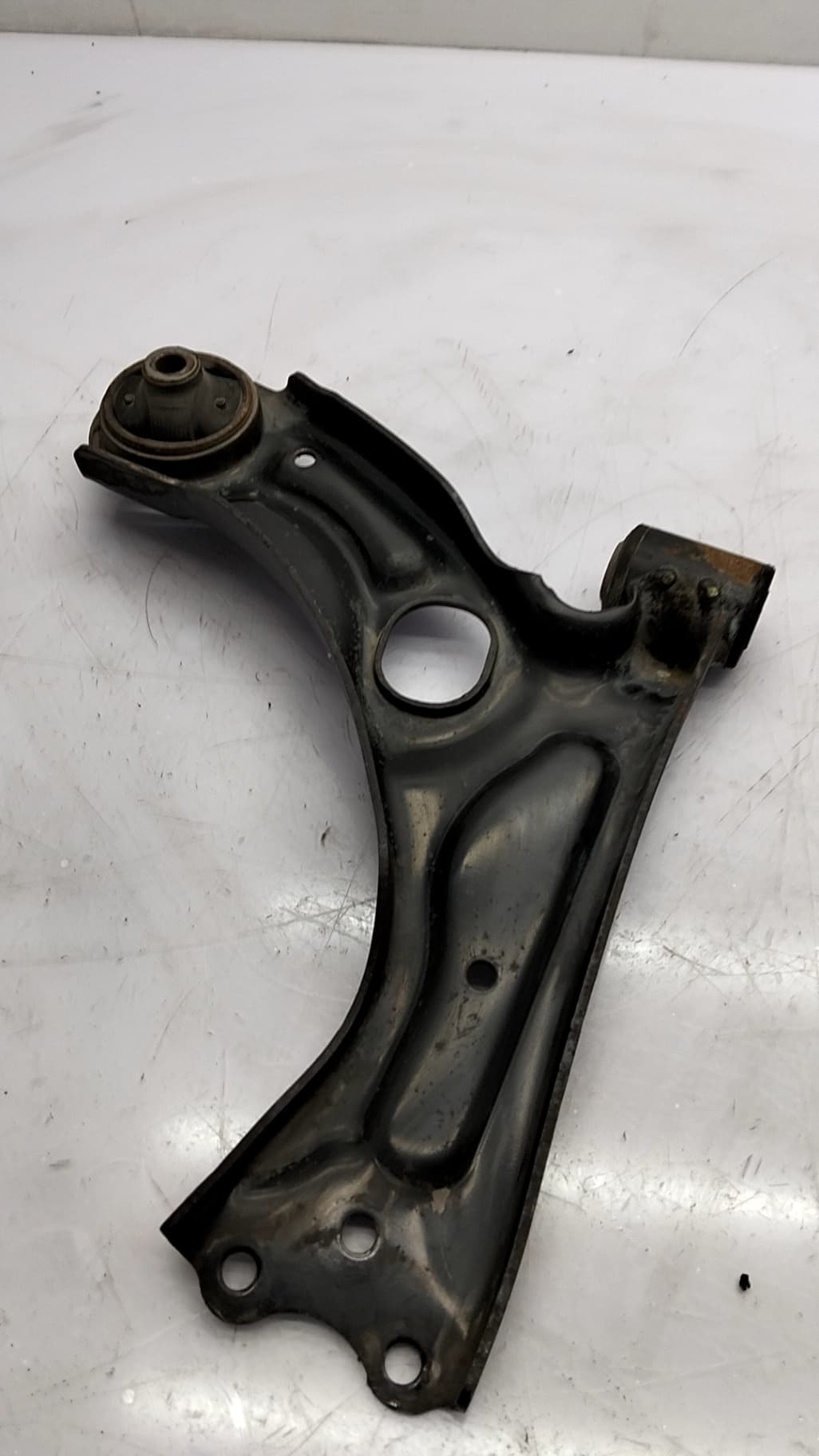 Brazo suspension inferior delantero izquierdo CHEVROLET AVEO HATCHBACK (T300) 3