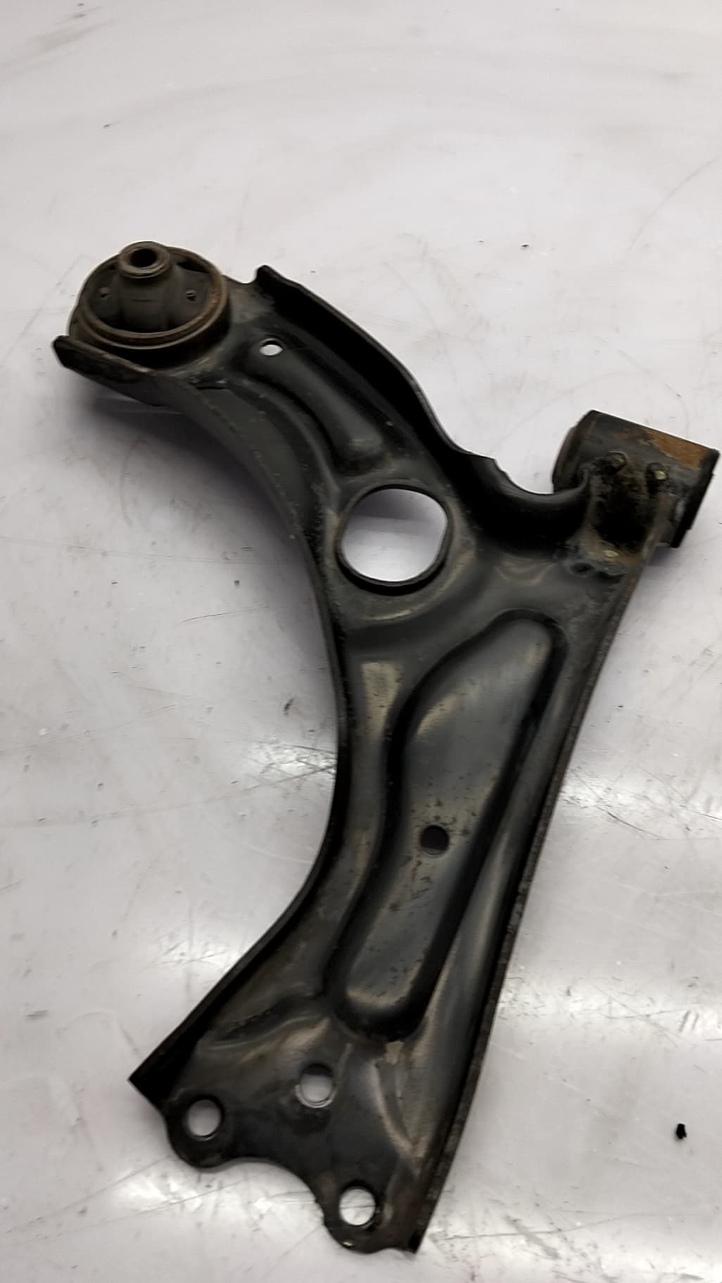 Brazo suspension inferior delantero izquierdo CHEVROLET AVEO HATCHBACK (T300) 2