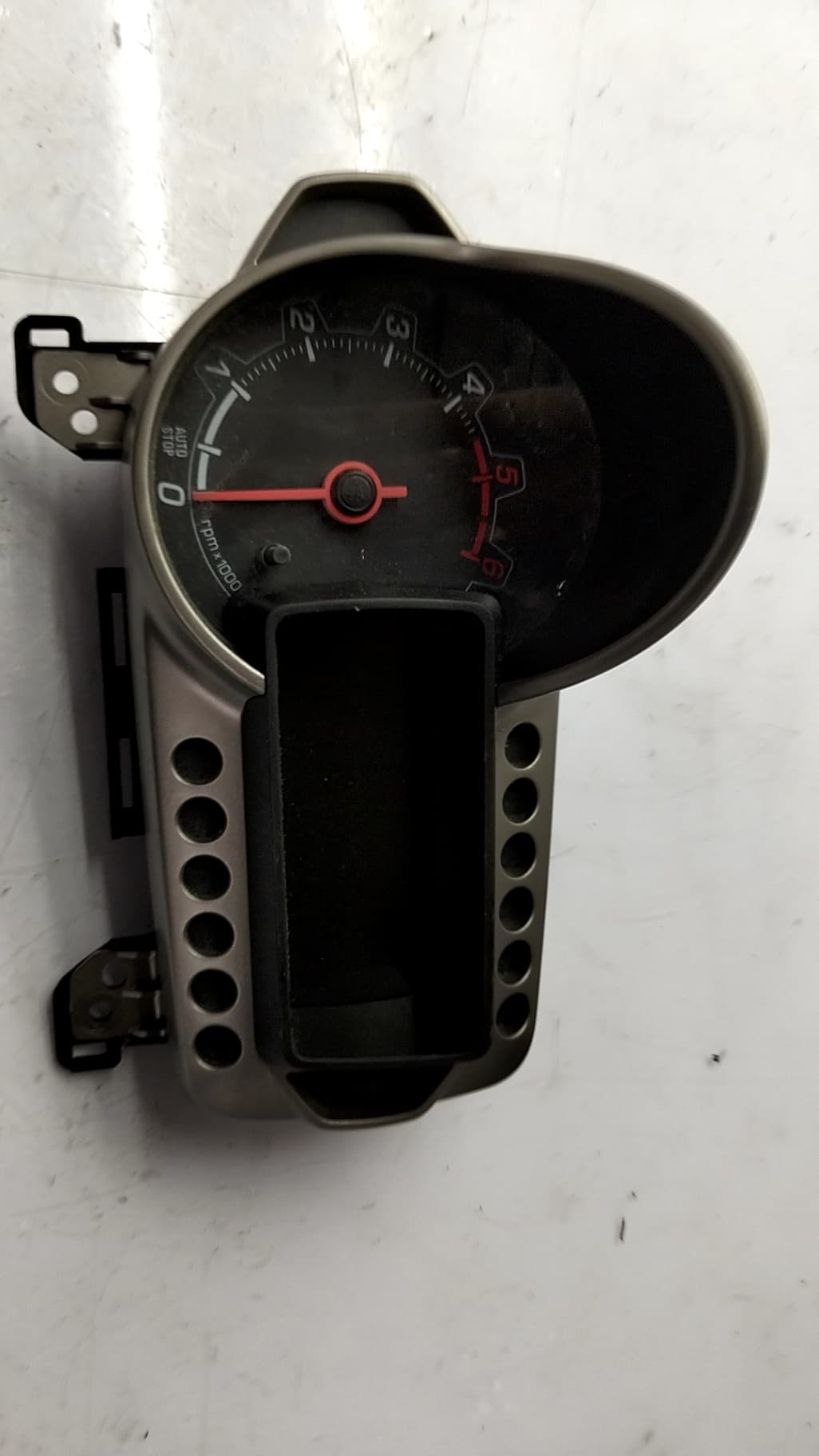 Cuadro instrumentos CHEVROLET AVEO HATCHBACK (T300)