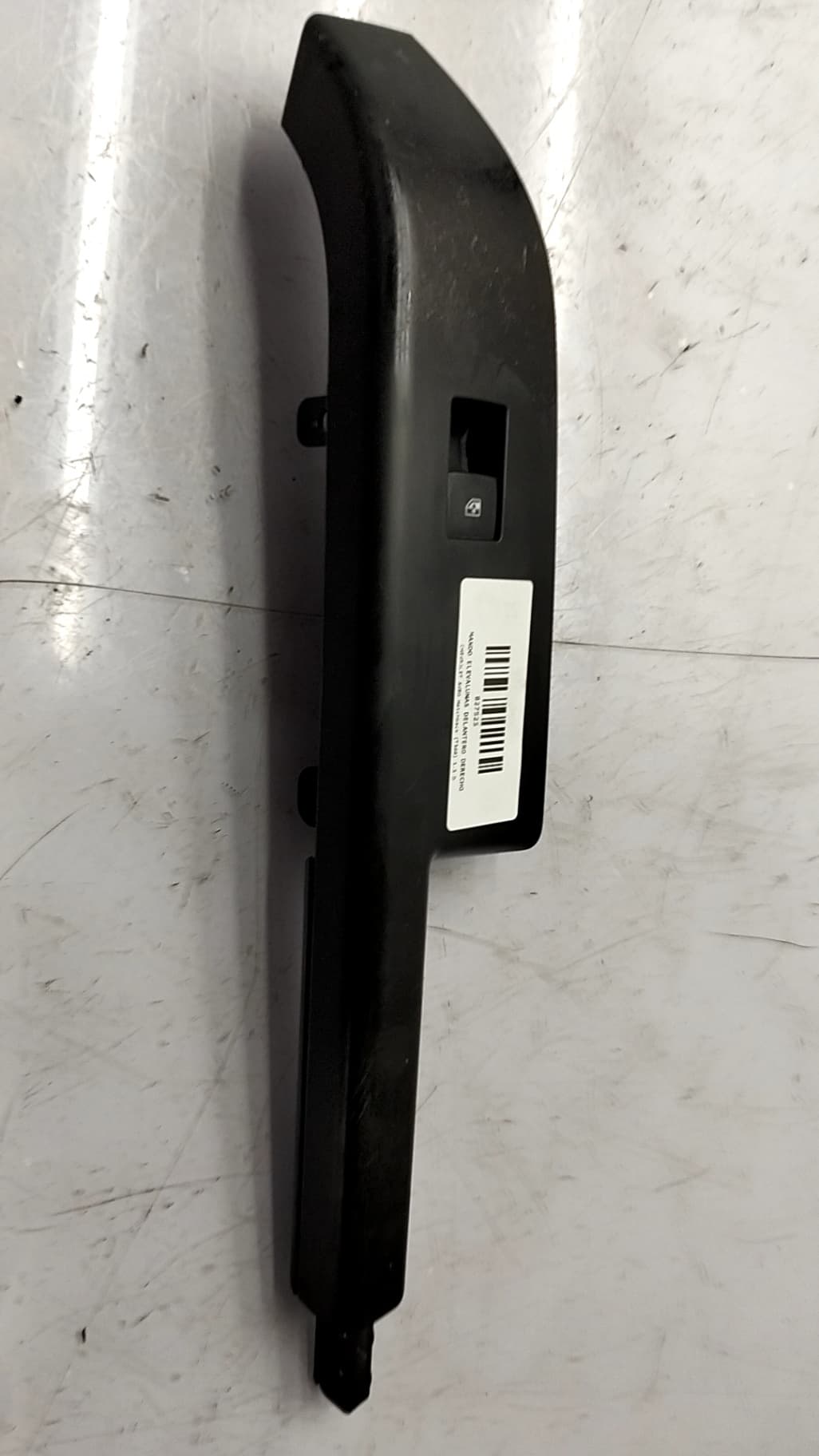 Mando elevalunas delantero derecho CHEVROLET AVEO HATCHBACK (T300)