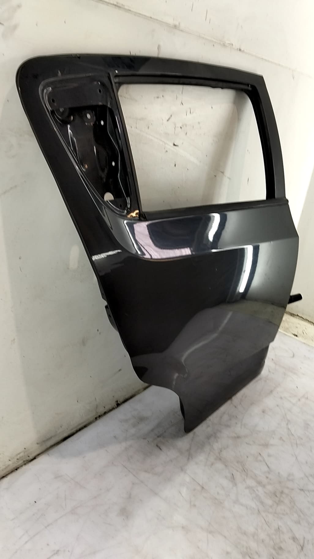 Puerta trasera derecha CHEVROLET AVEO HATCHBACK (T300) 3