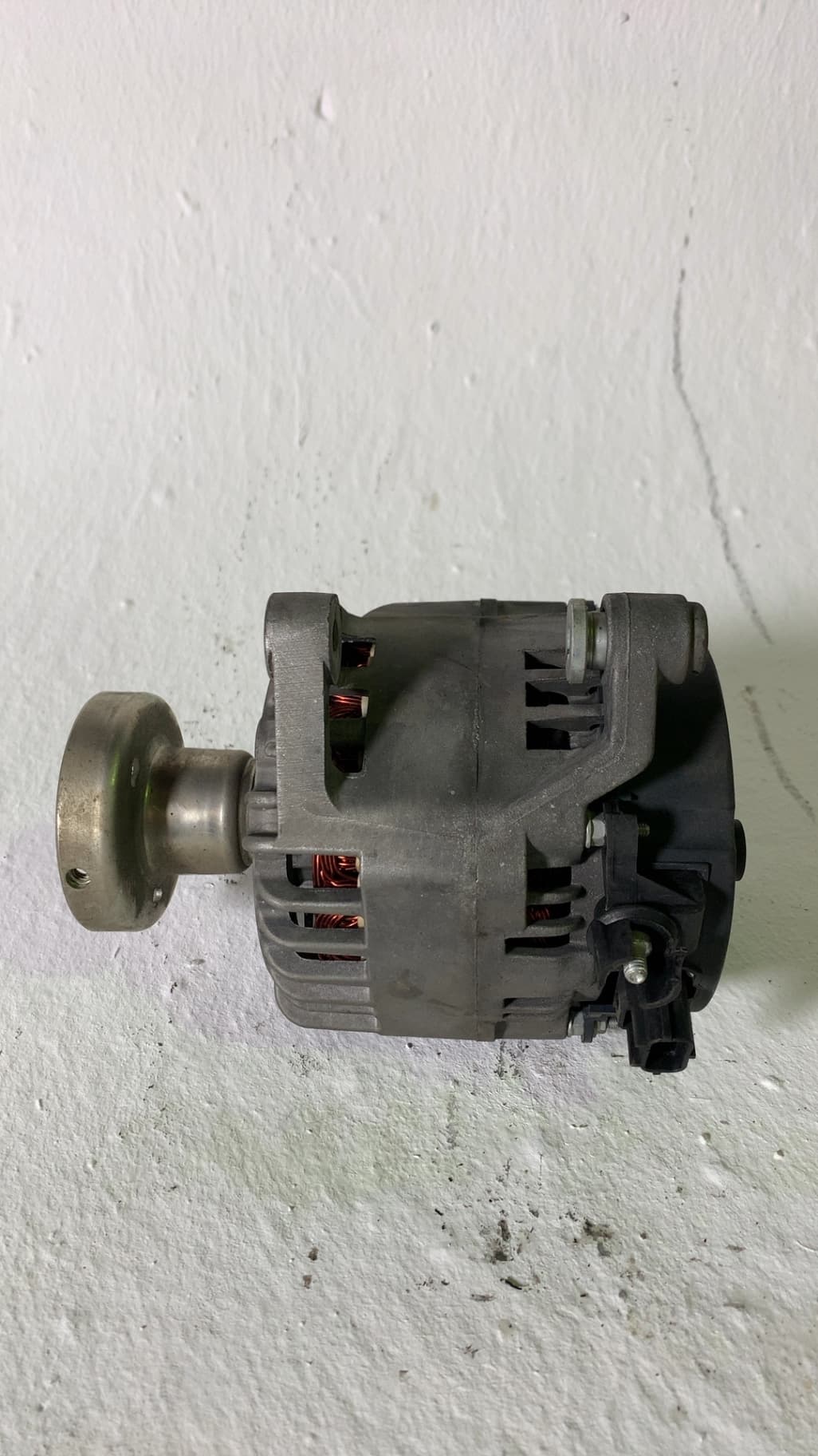 Alternador FORD FOCUS BERLINA (CAK) 2