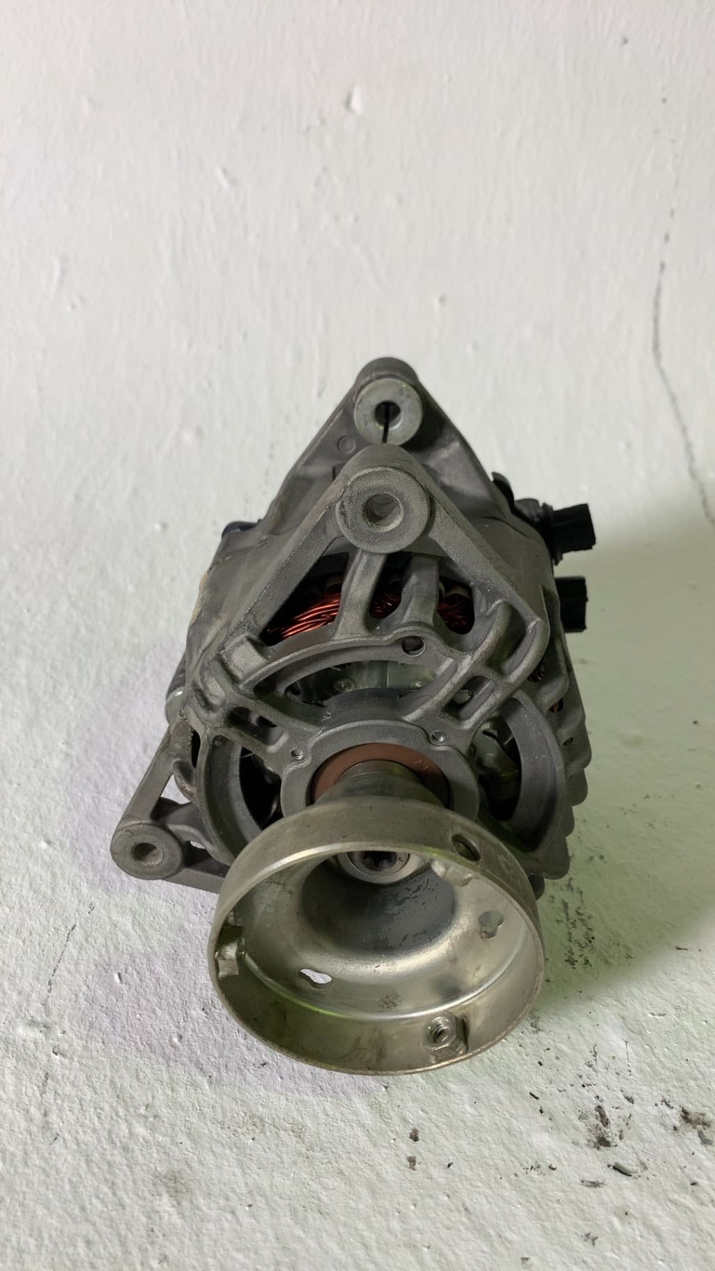 Alternador FORD FOCUS BERLINA (CAK)