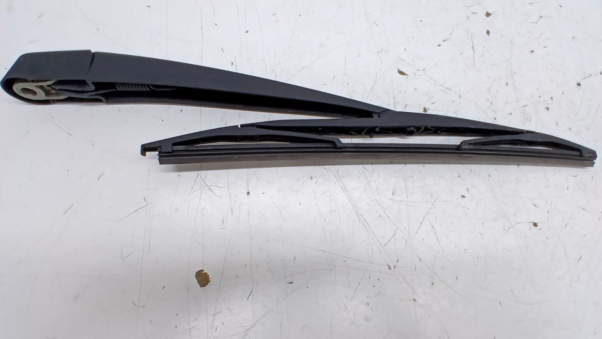 Brazo limpia trasero RENAULT TWINGO III 2