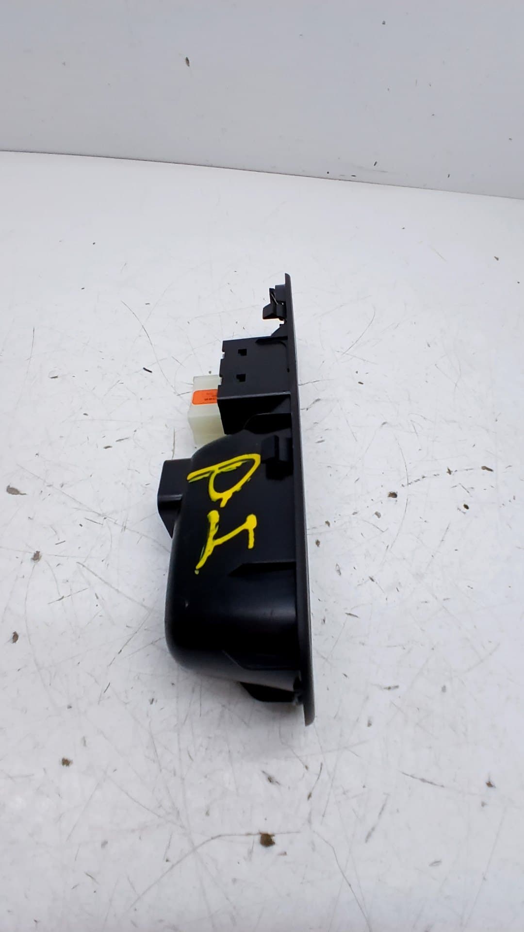 Mando elevalunas delantero izquierdo RENAULT TWINGO III 2