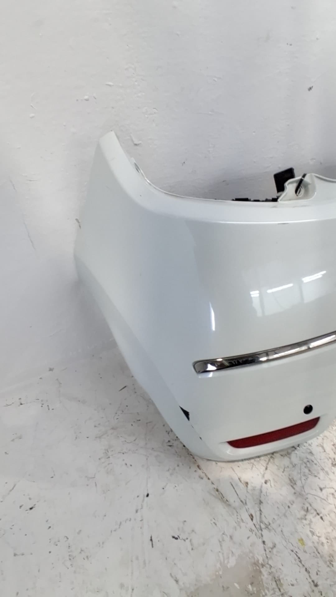 Paragolpes trasero RENAULT TWINGO III 5