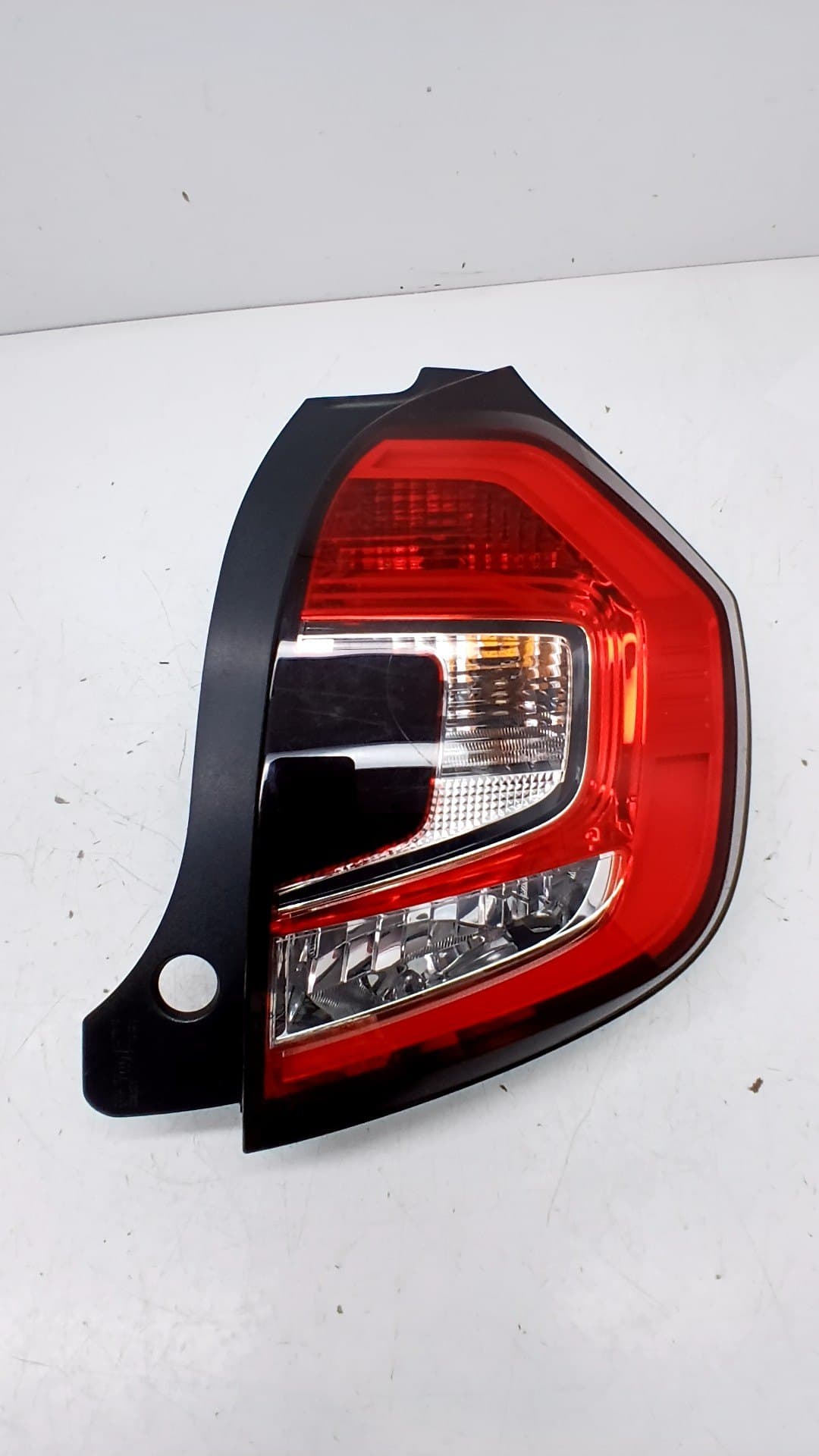 Piloto trasero derecho RENAULT TWINGO III