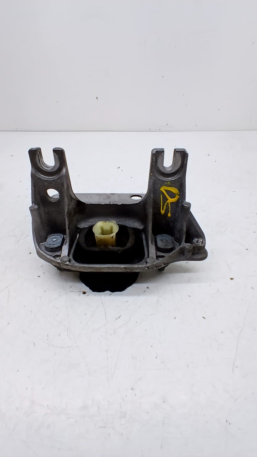 Soporte motor RENAULT TWINGO III