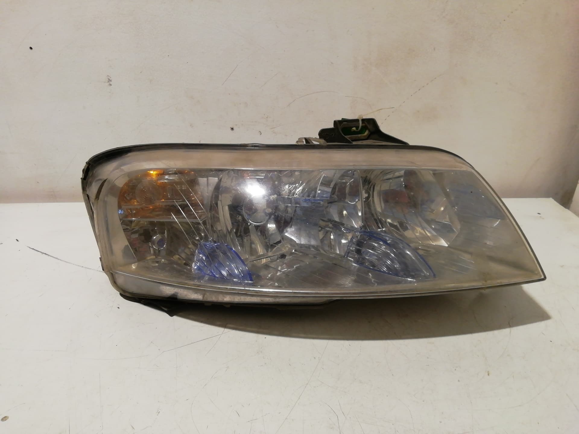 Faro derecho FIAT STILO (192)