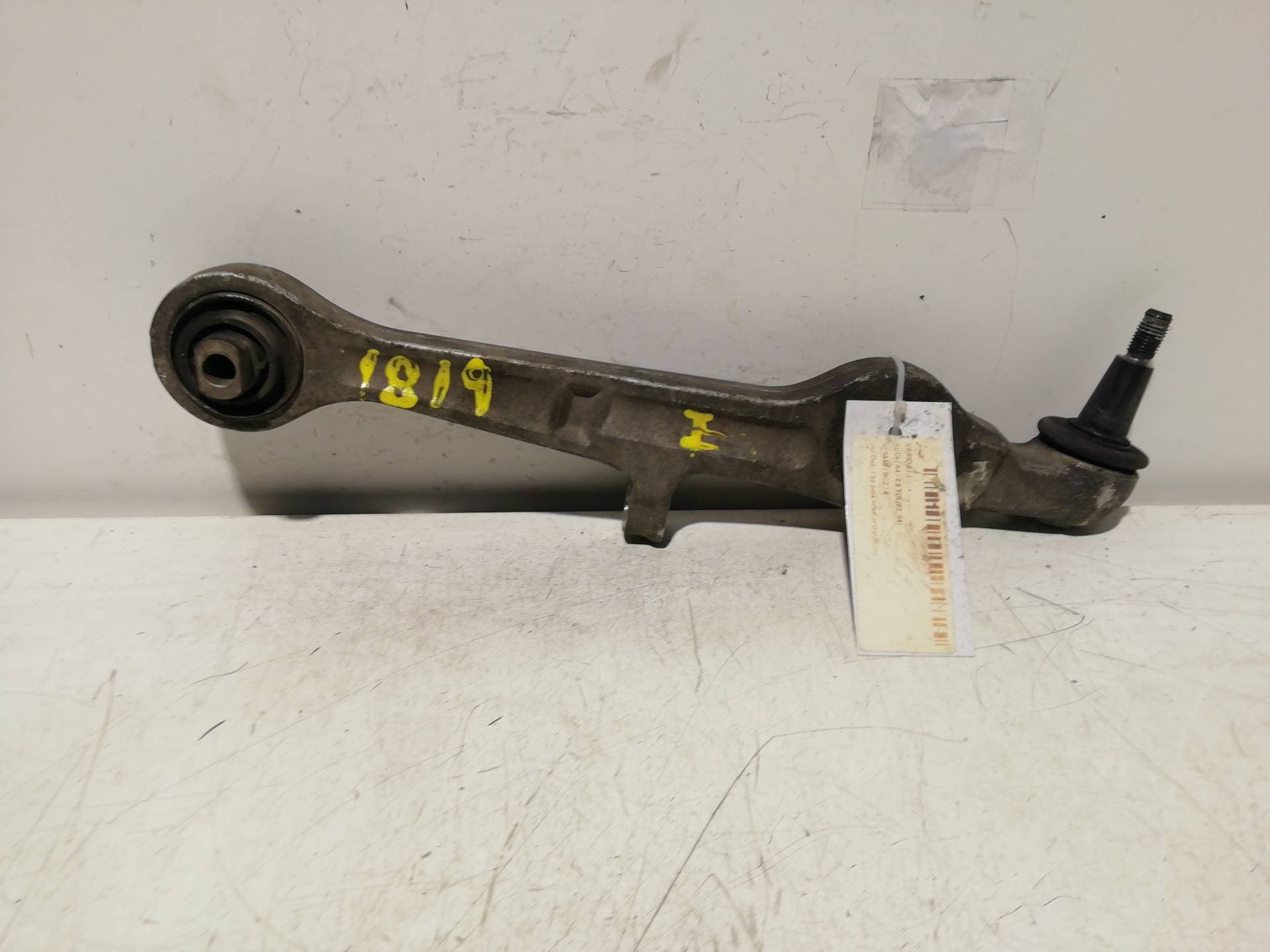 Brazo suspension inferior delantero izquierdo AUDI A4 AVANT (B5)
